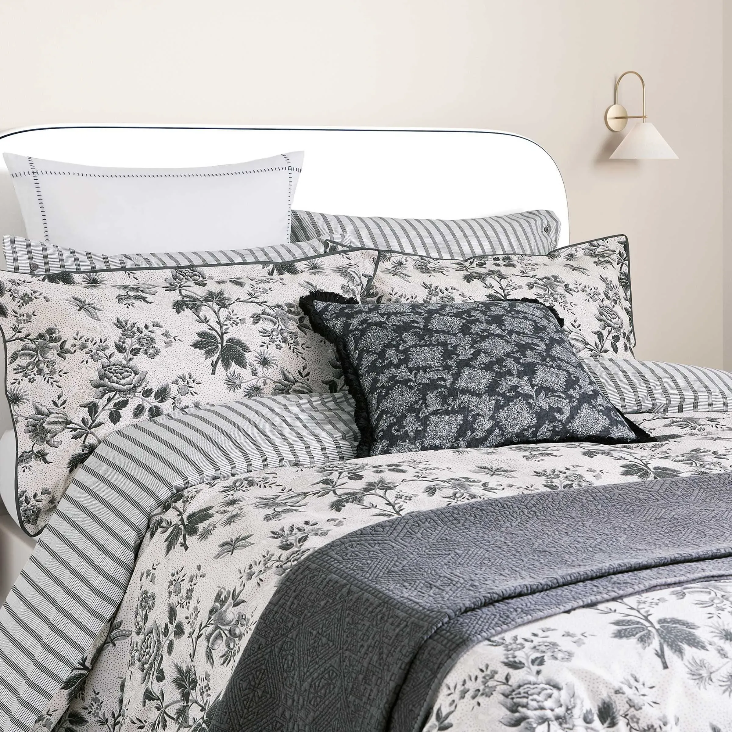 Single Duvet Cover Set - Chalk, Cotton Percale image