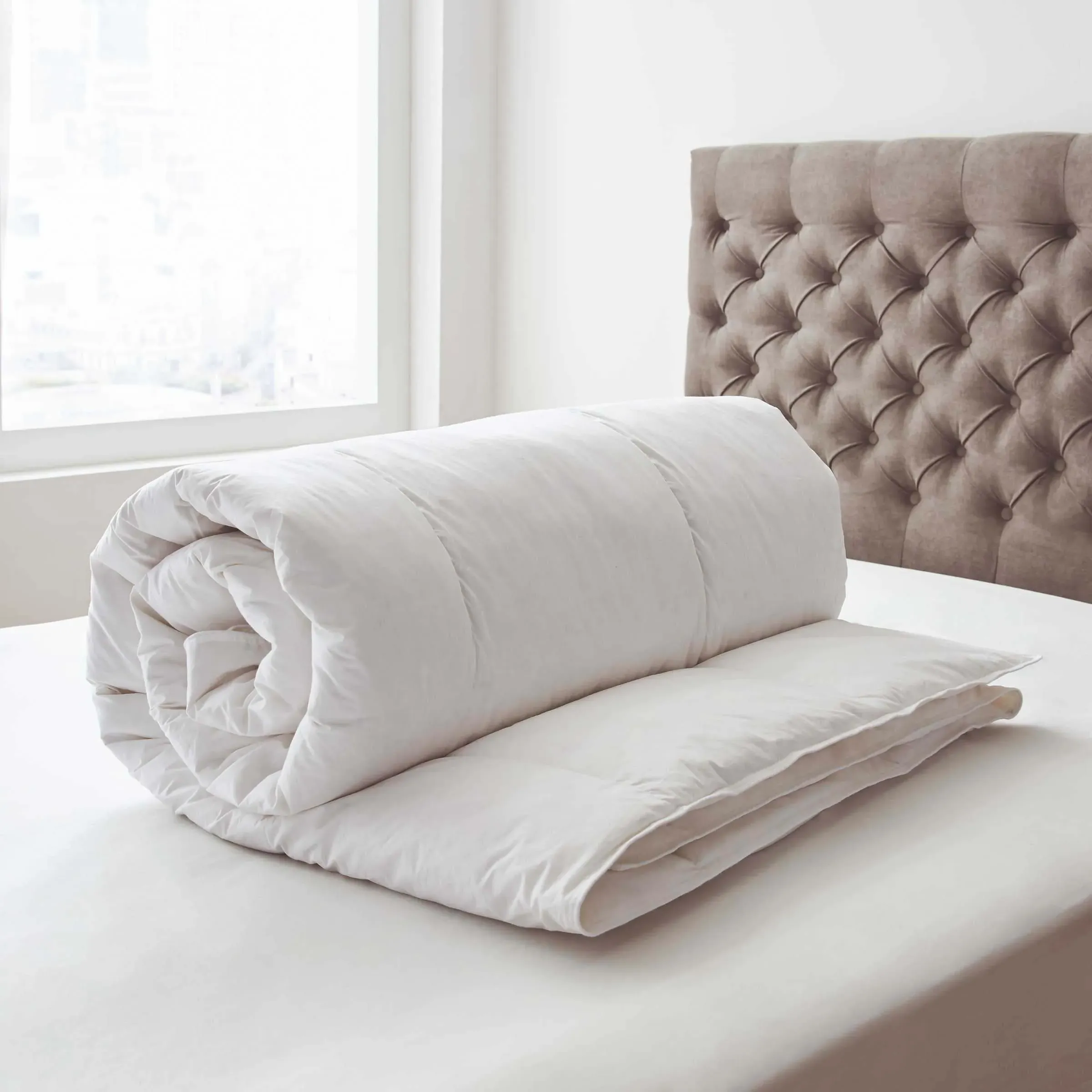 Super King Duvet 10.5 Tog - White, Goose Feather image