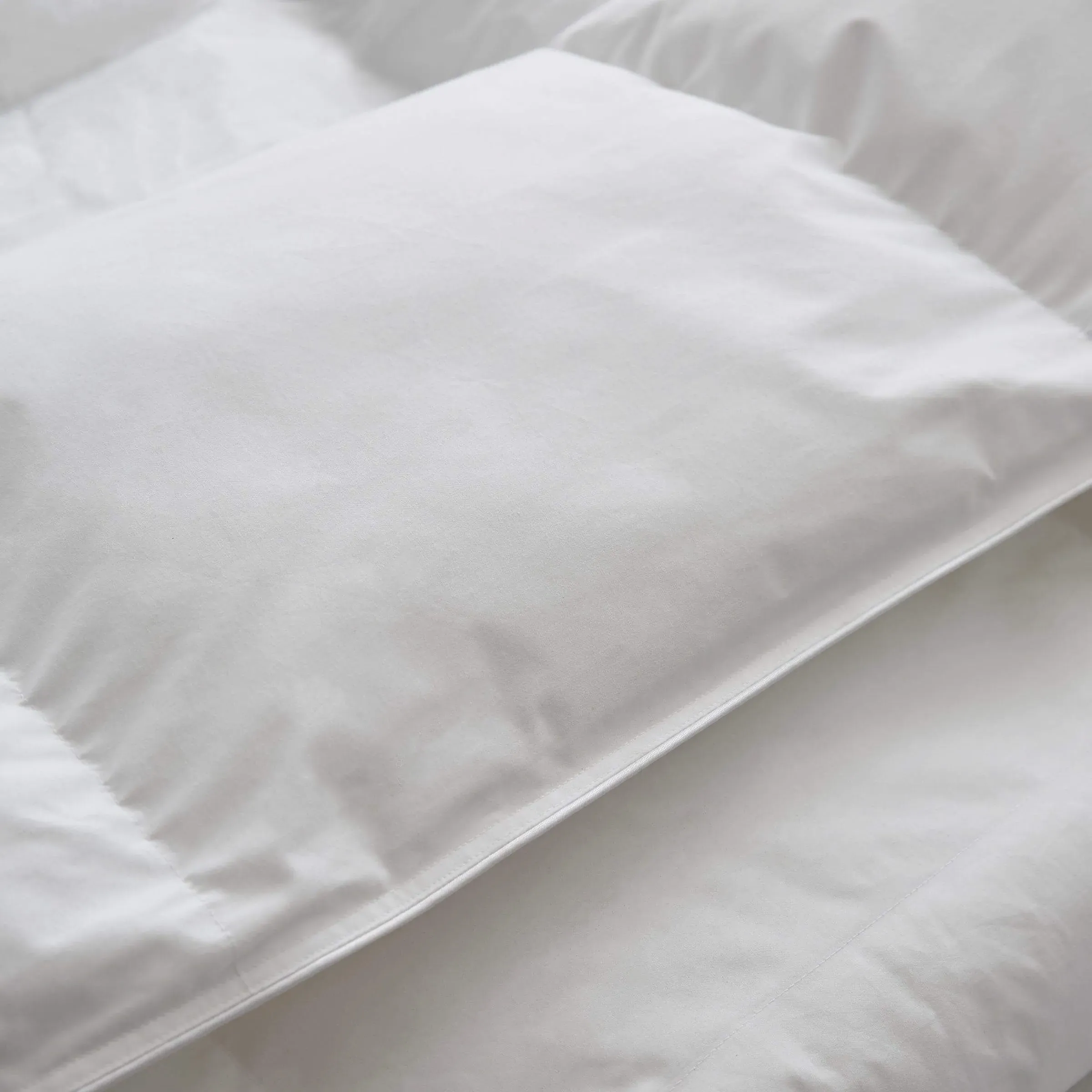 Super King Duvet 13.5 Tog - White, Microfibre