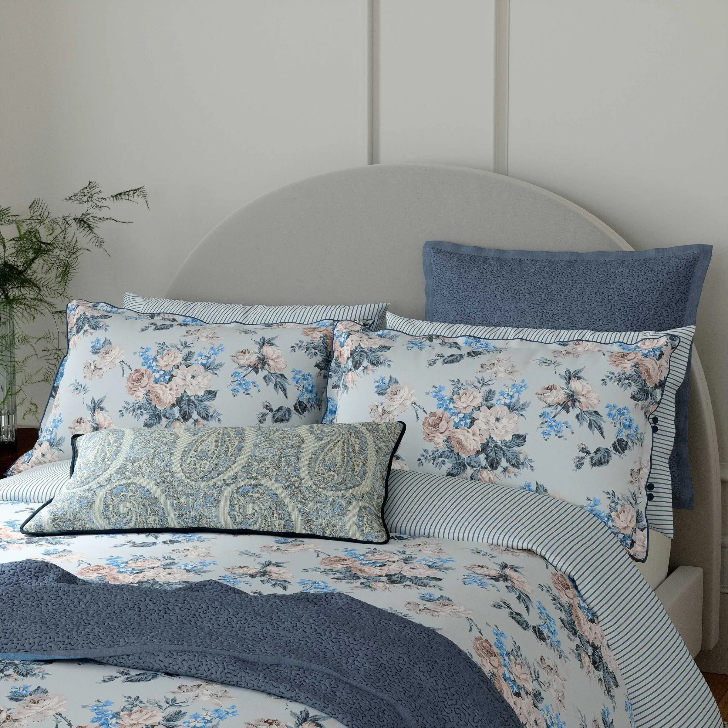 Super King Duvet Cover Set - Chambray Blue image