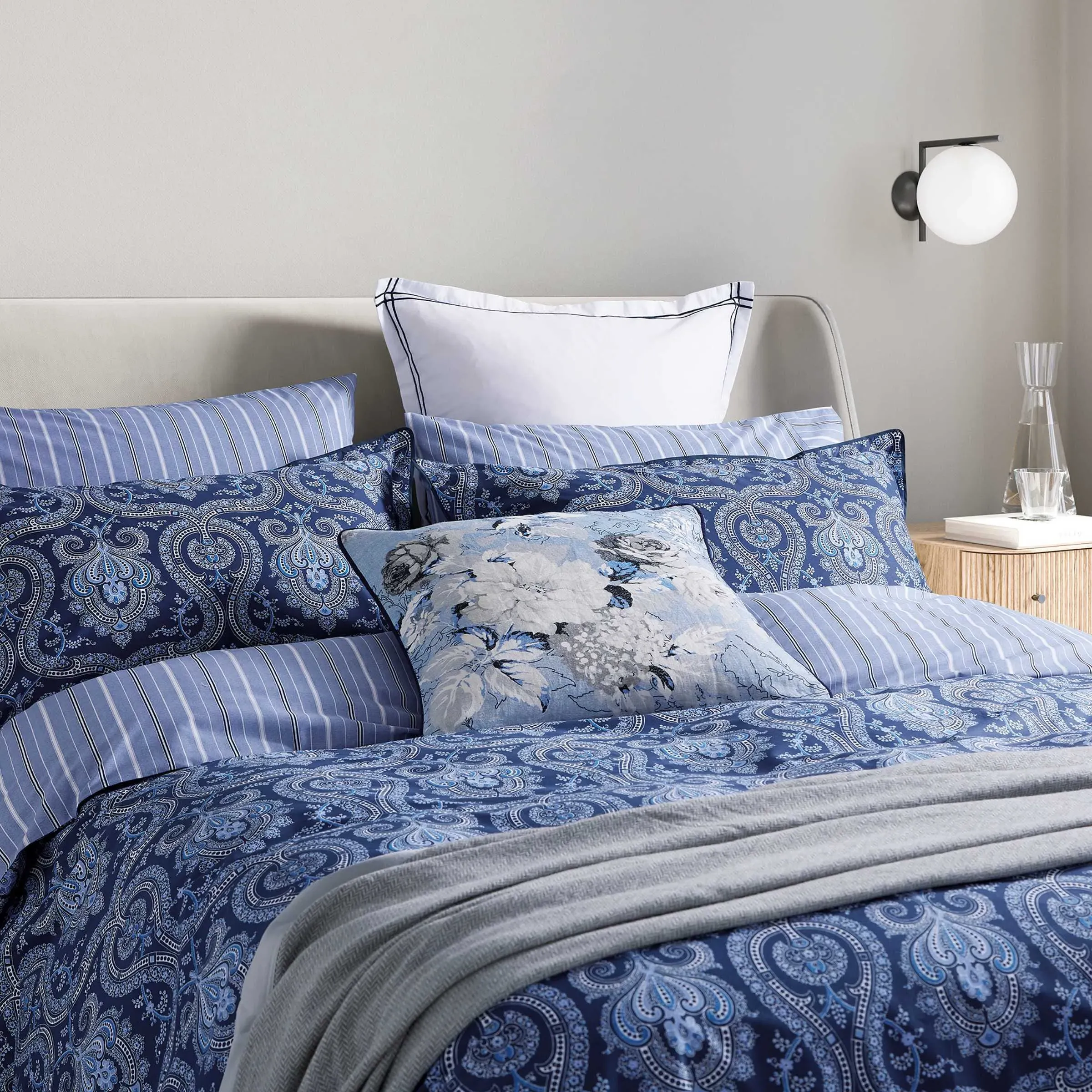 Super King Duvet Cover Set - Navy Blue image