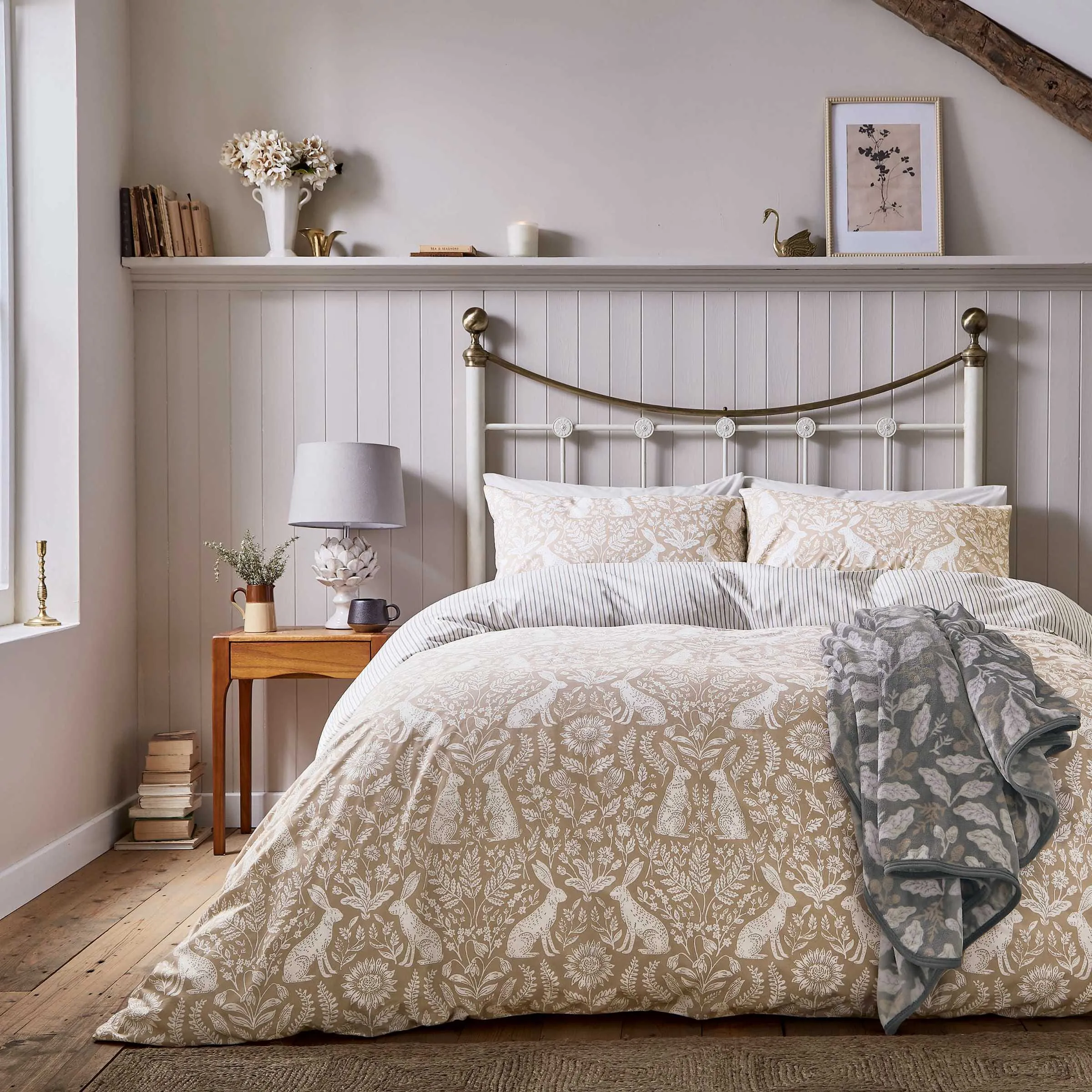 Hares Single Duvet Cover Set - Linen, Cotton alternate view