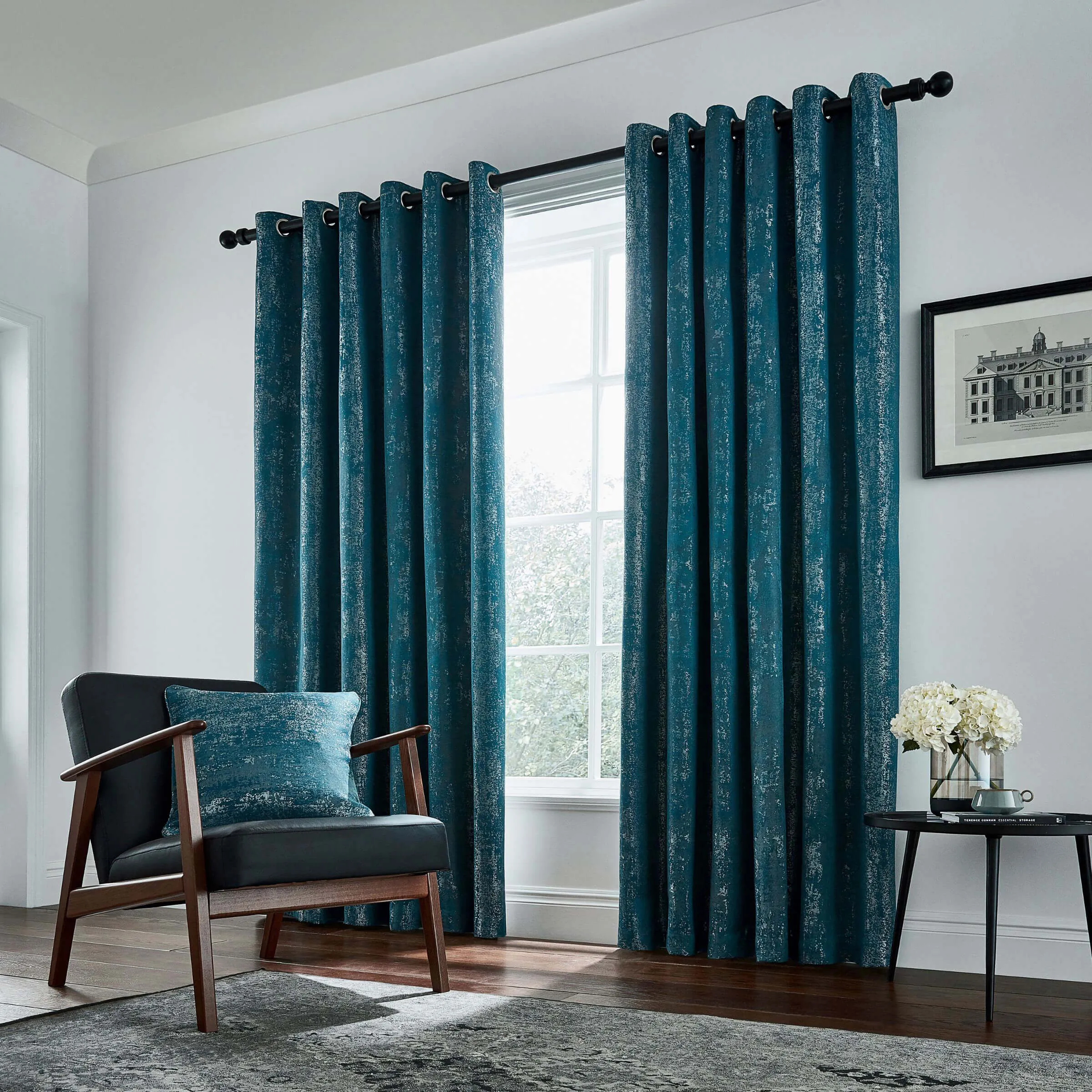 Lined Curtains with Eyelets - Emerald image