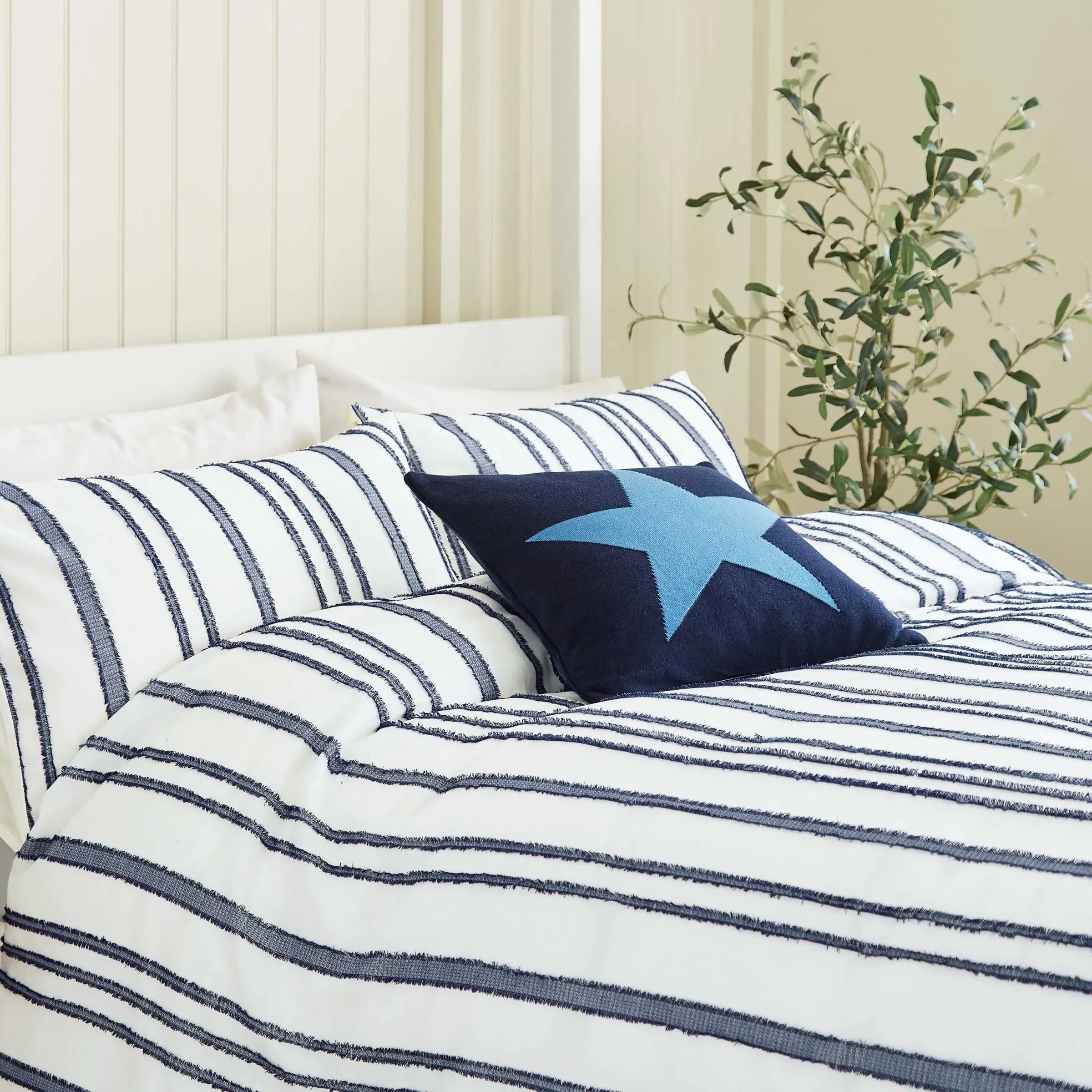 Clipped Stripe Single Duvet Cover Set - Navy product