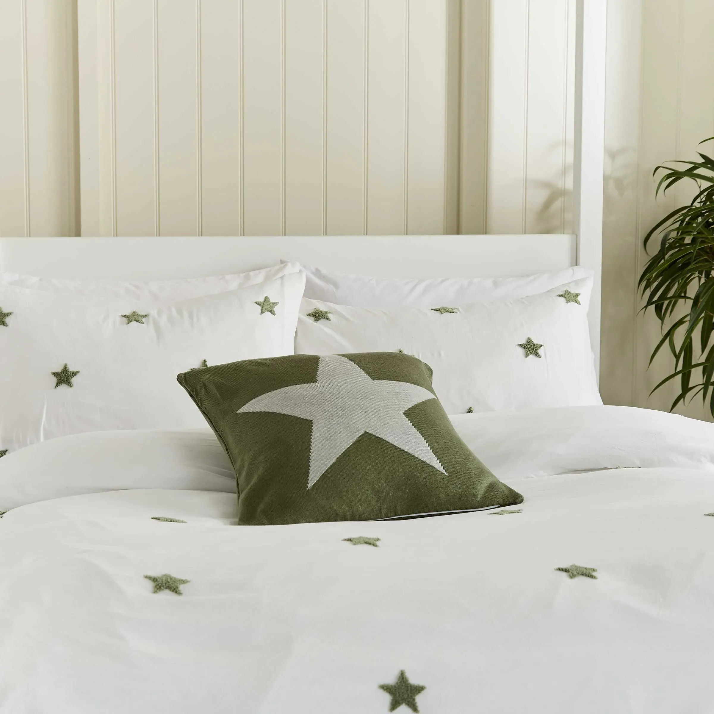 Double Duvet Cover Set with Tufted Stars - Green