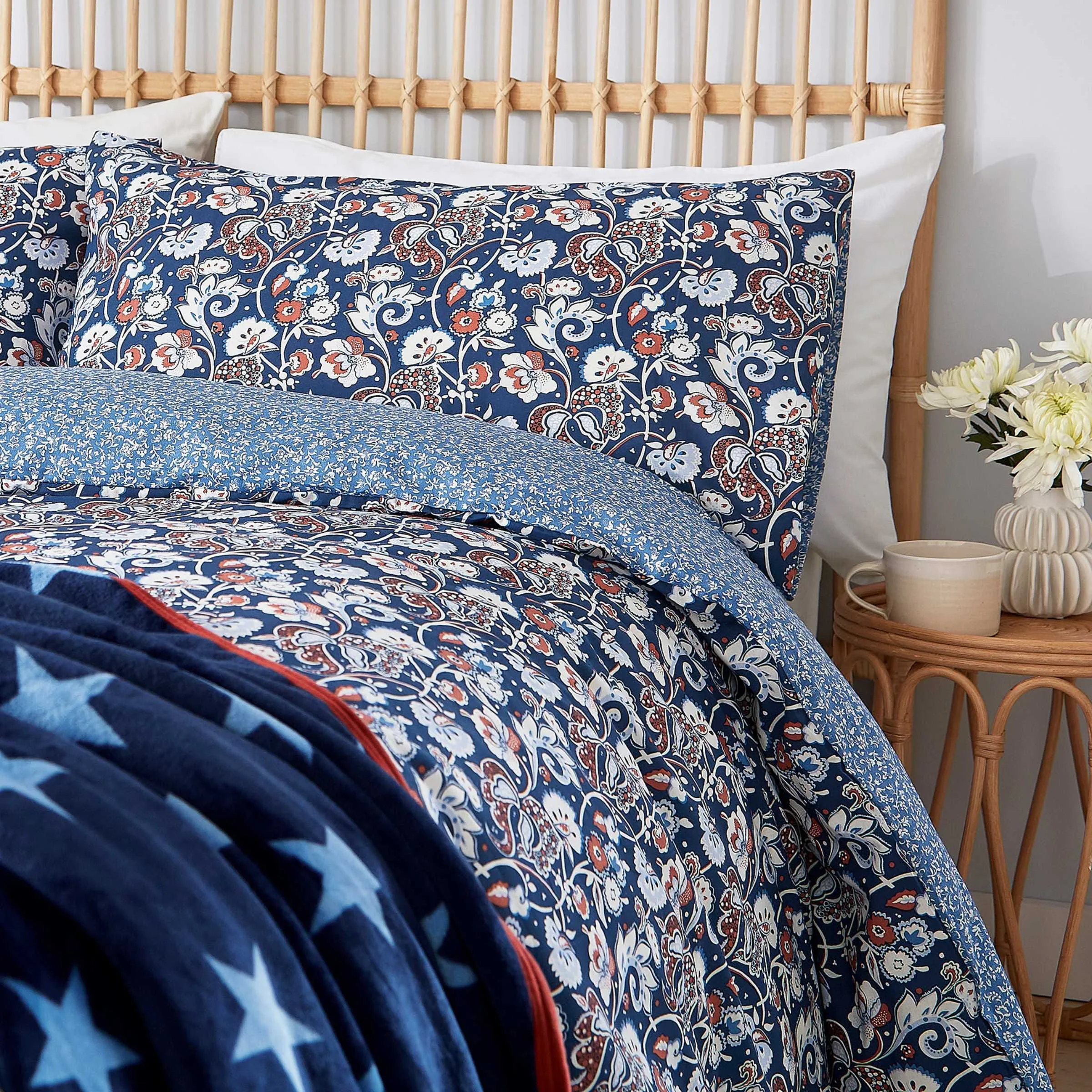 Lawrence Single Duvet Cover Set - Navy product