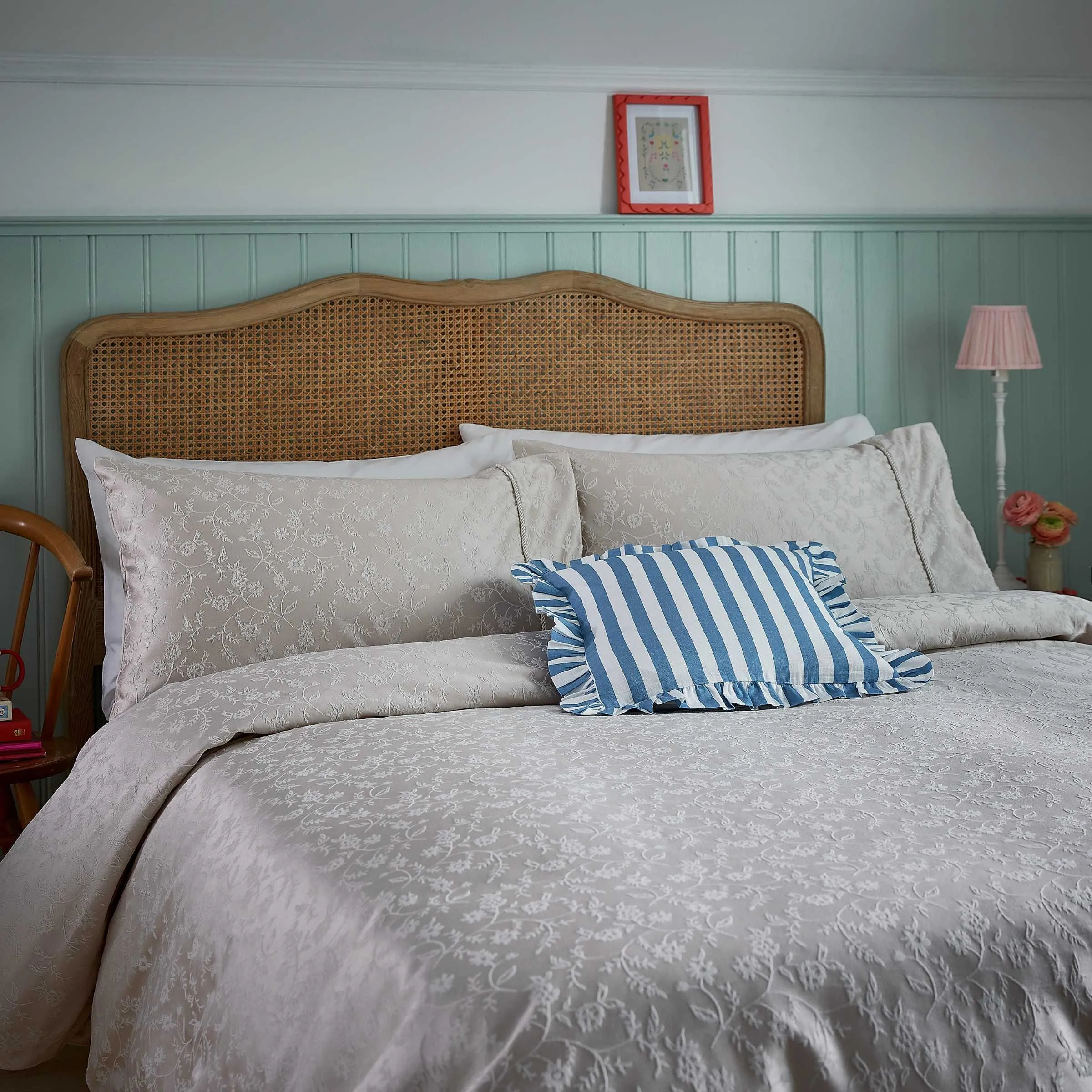 Floral Trail Jacquard Double Duvet Cover Set - Soft Linen product