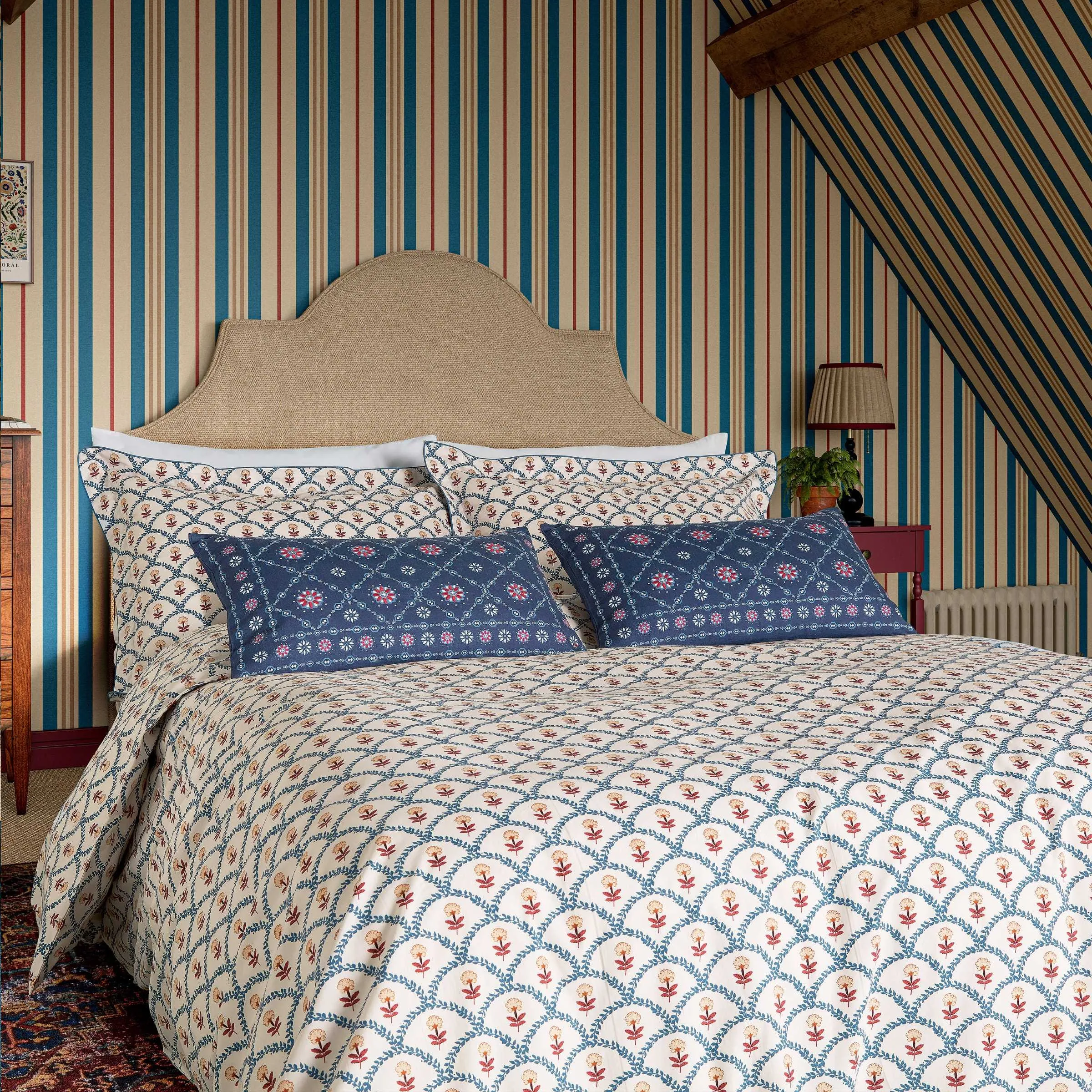 Floral Scallop Single Duvet Cover Set - Blue, Cotton product