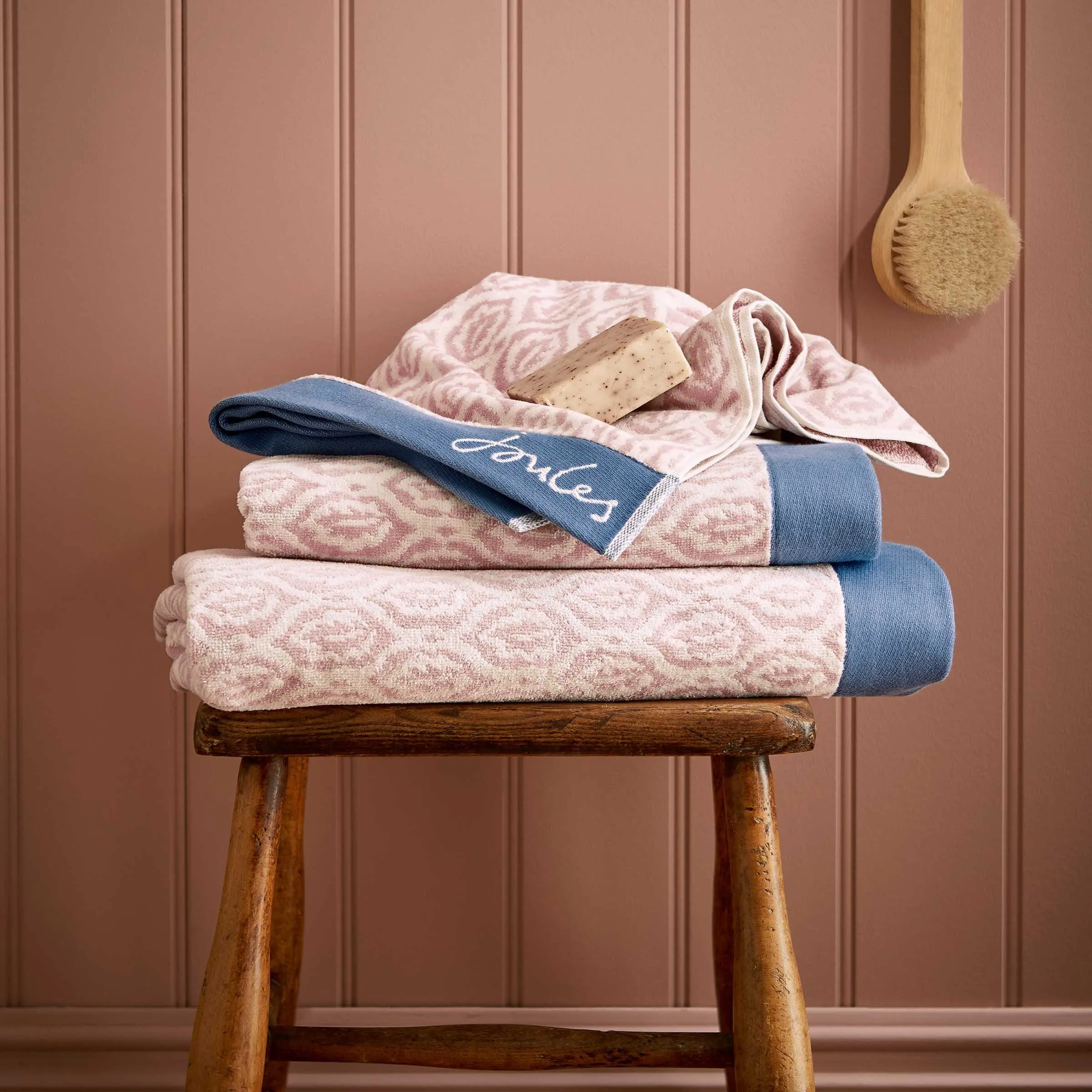 Hand Towel with Geometric Pattern - Pink, Cotton