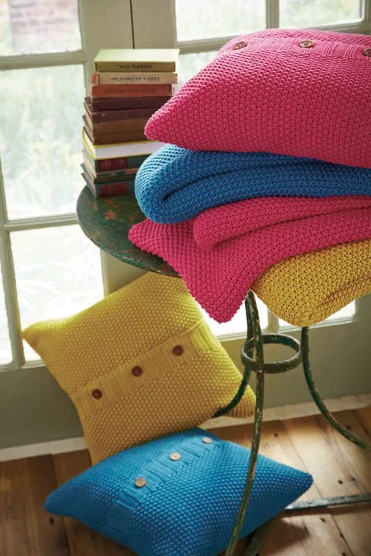 Moss Stitch Cushion - Pink, Knitted