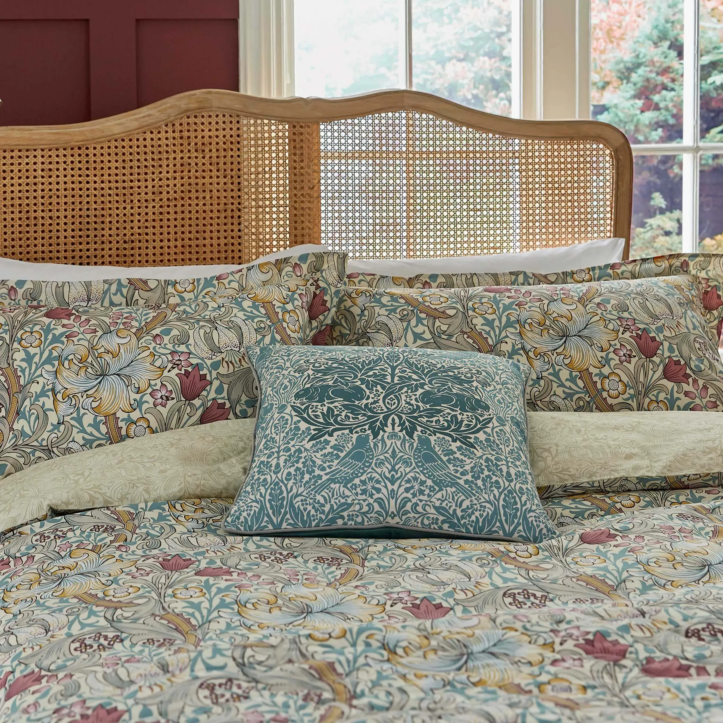 William Morris Golden Lily Single Duvet Cover Set - Fig product