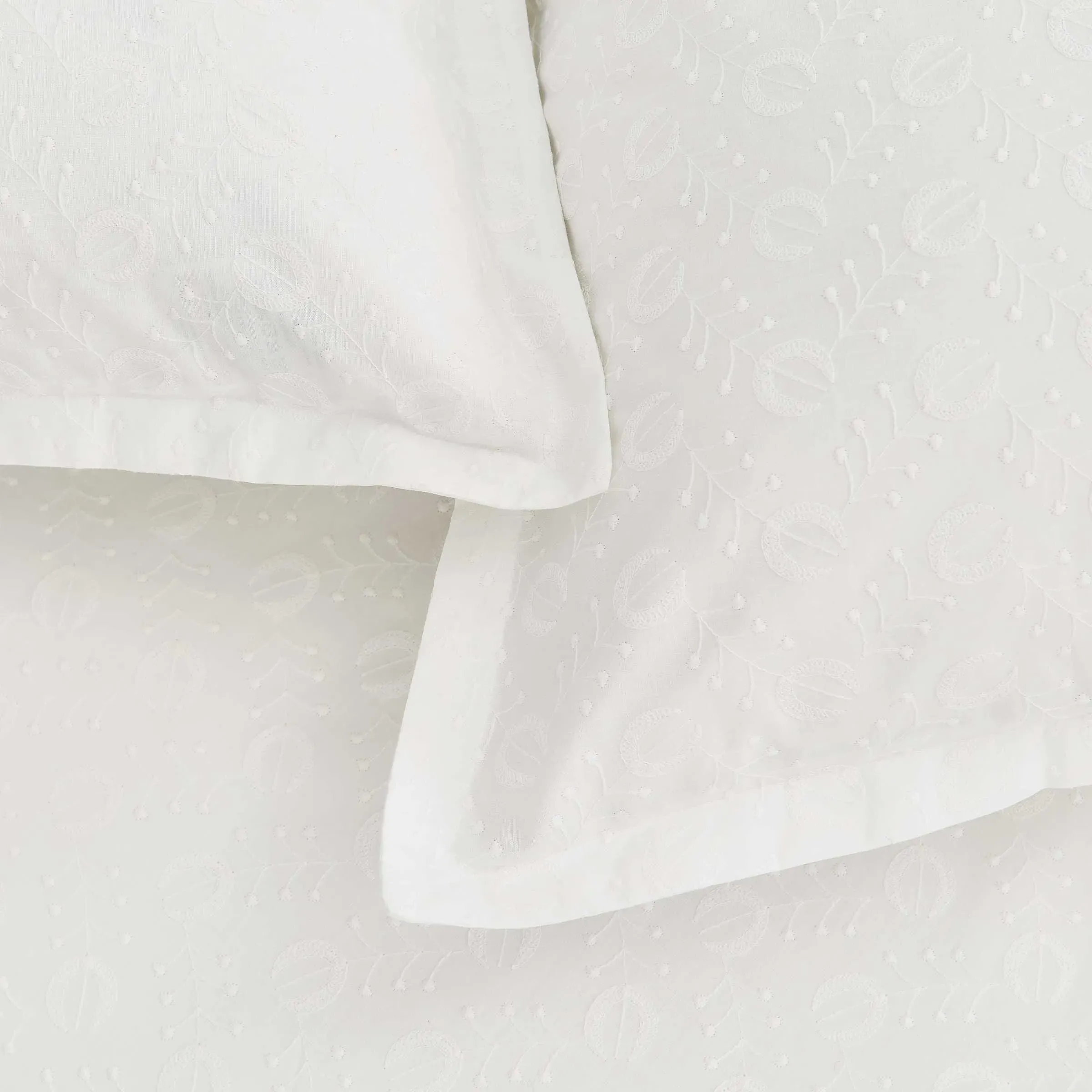 Alice Oxford Pillowcase - White, Cotton product