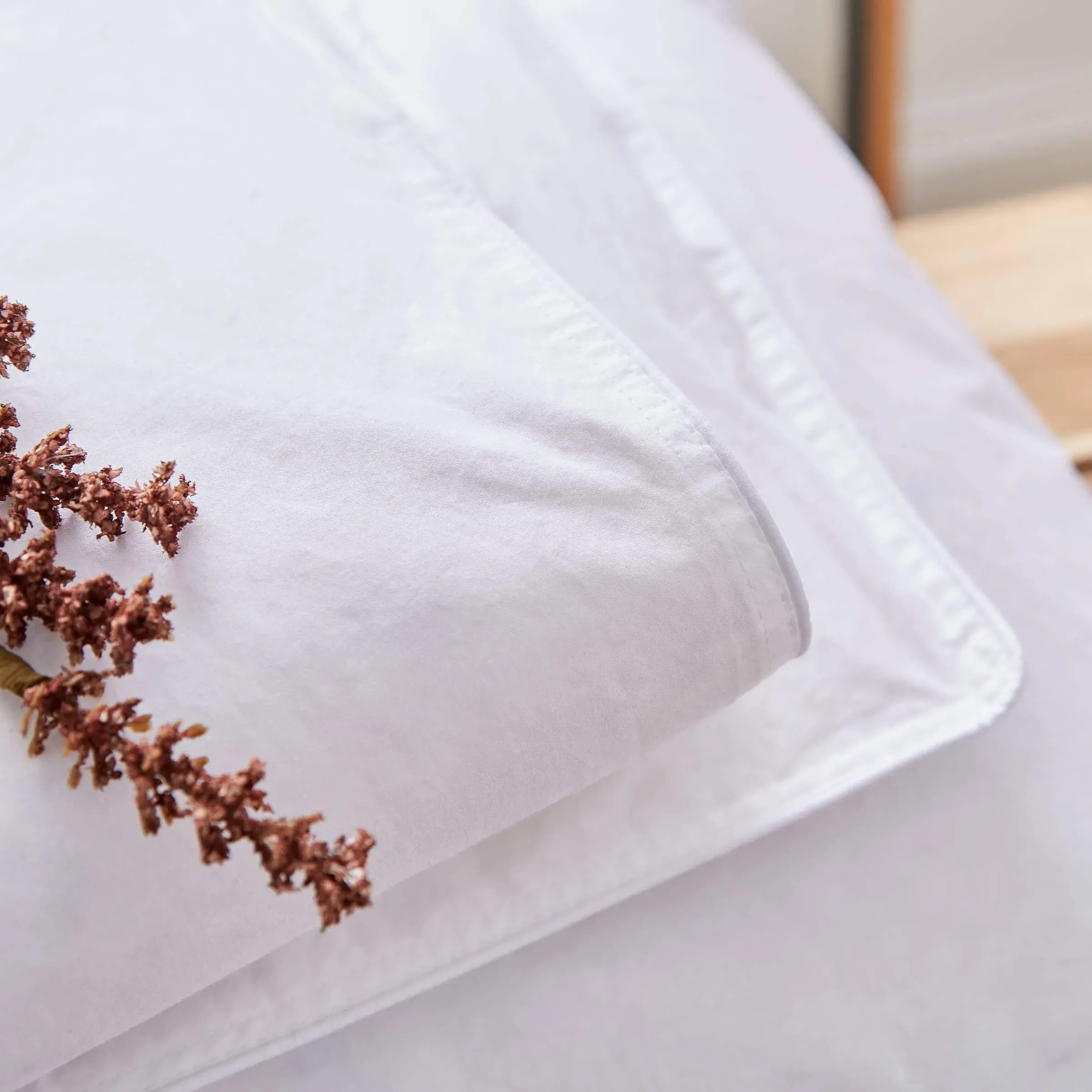 Down Single Duvet 4.5 Tog - White, Cotton product