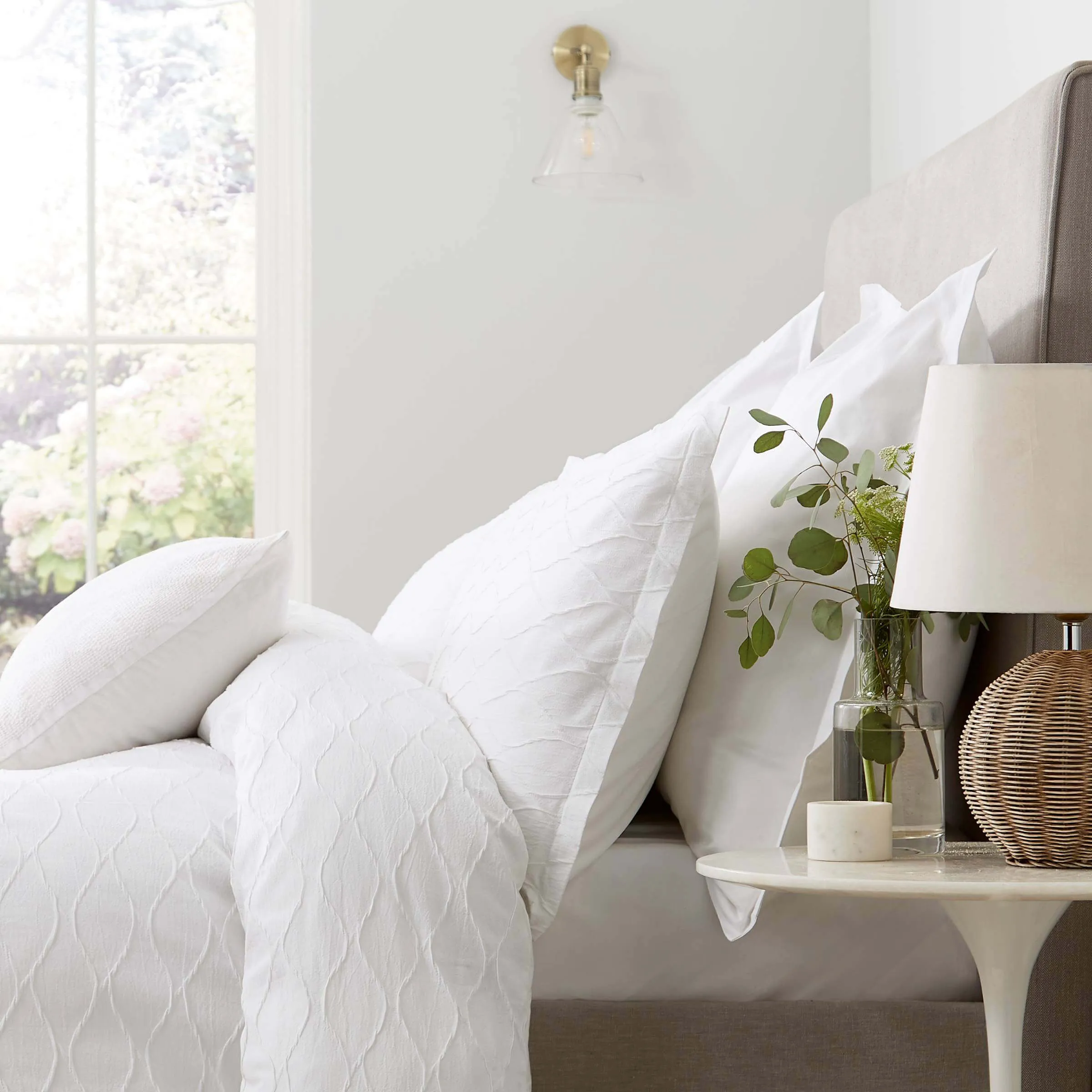 Frida Double Duvet Cover Set - White, Cotton product