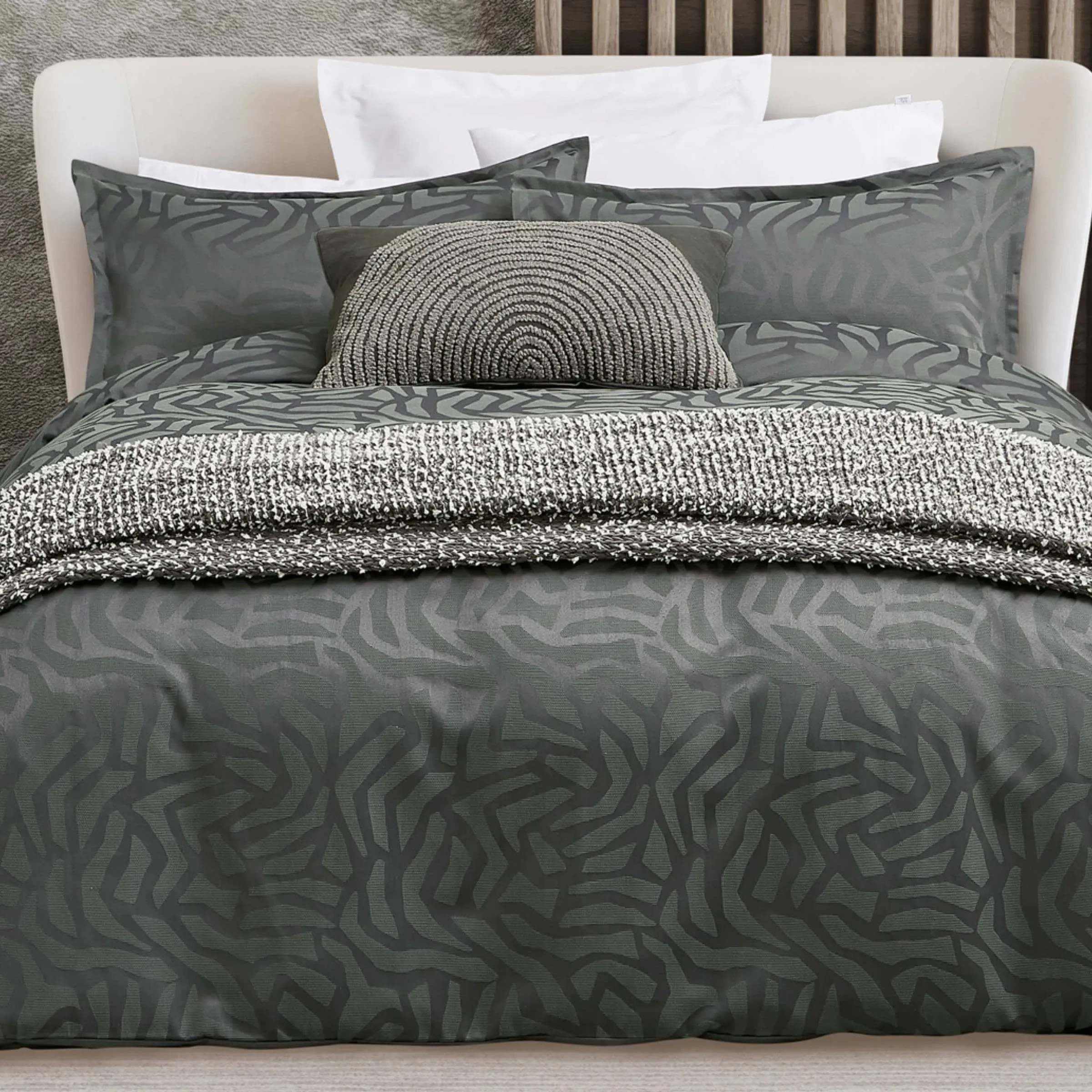 Malama Throw Blanket - Charcoal