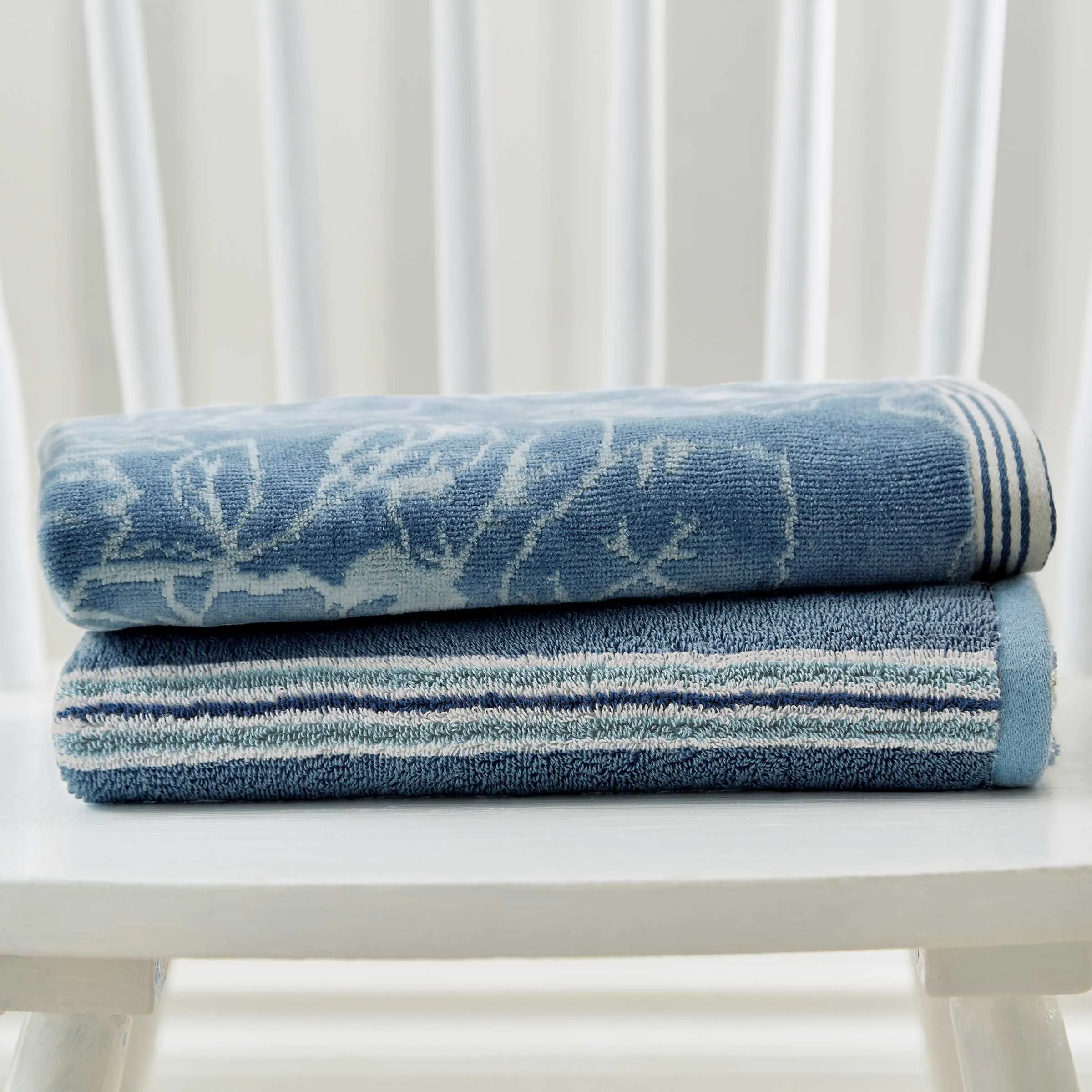 Bath Towel with Floral Motif - Midnight, Cotton