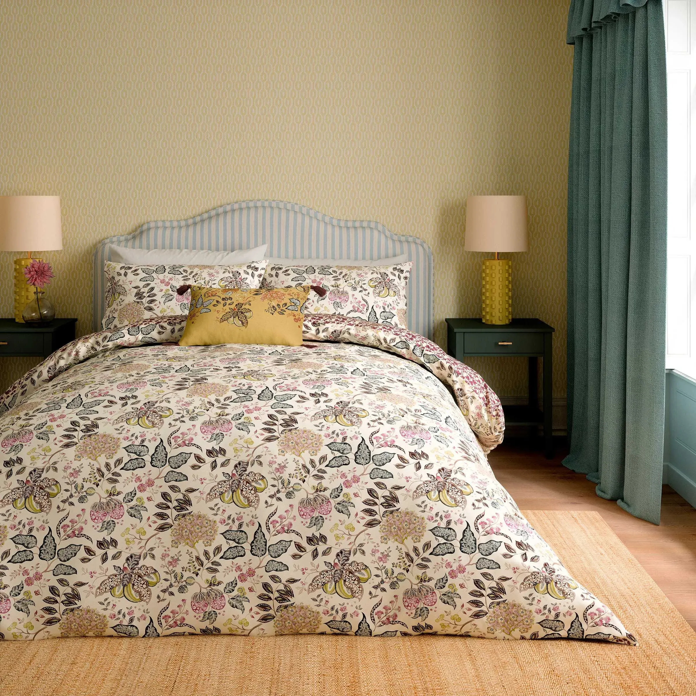 Double Duvet Cover Set with Cushion - Damson