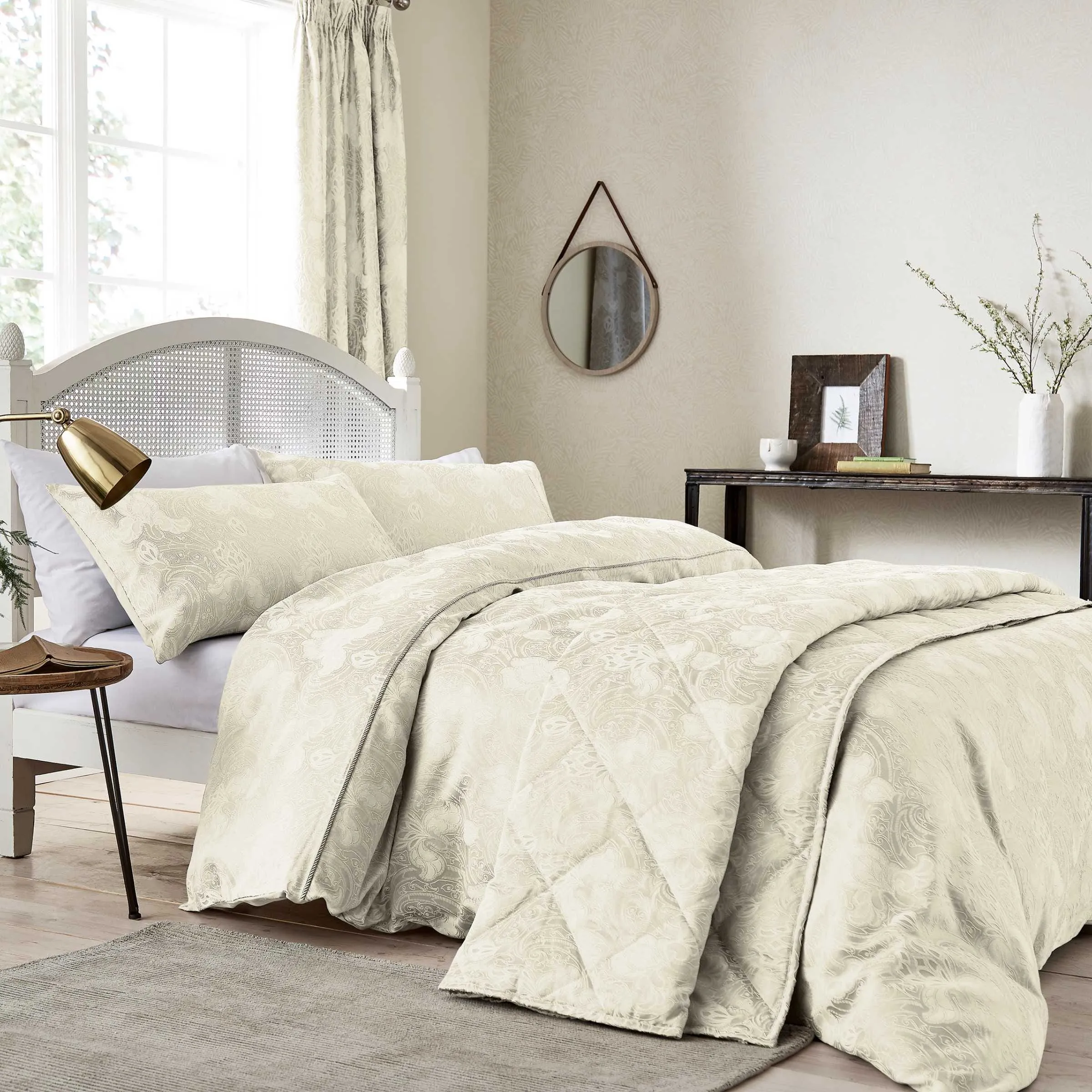 King Size Duvet Cover Set with Pillowcases - Ivory
