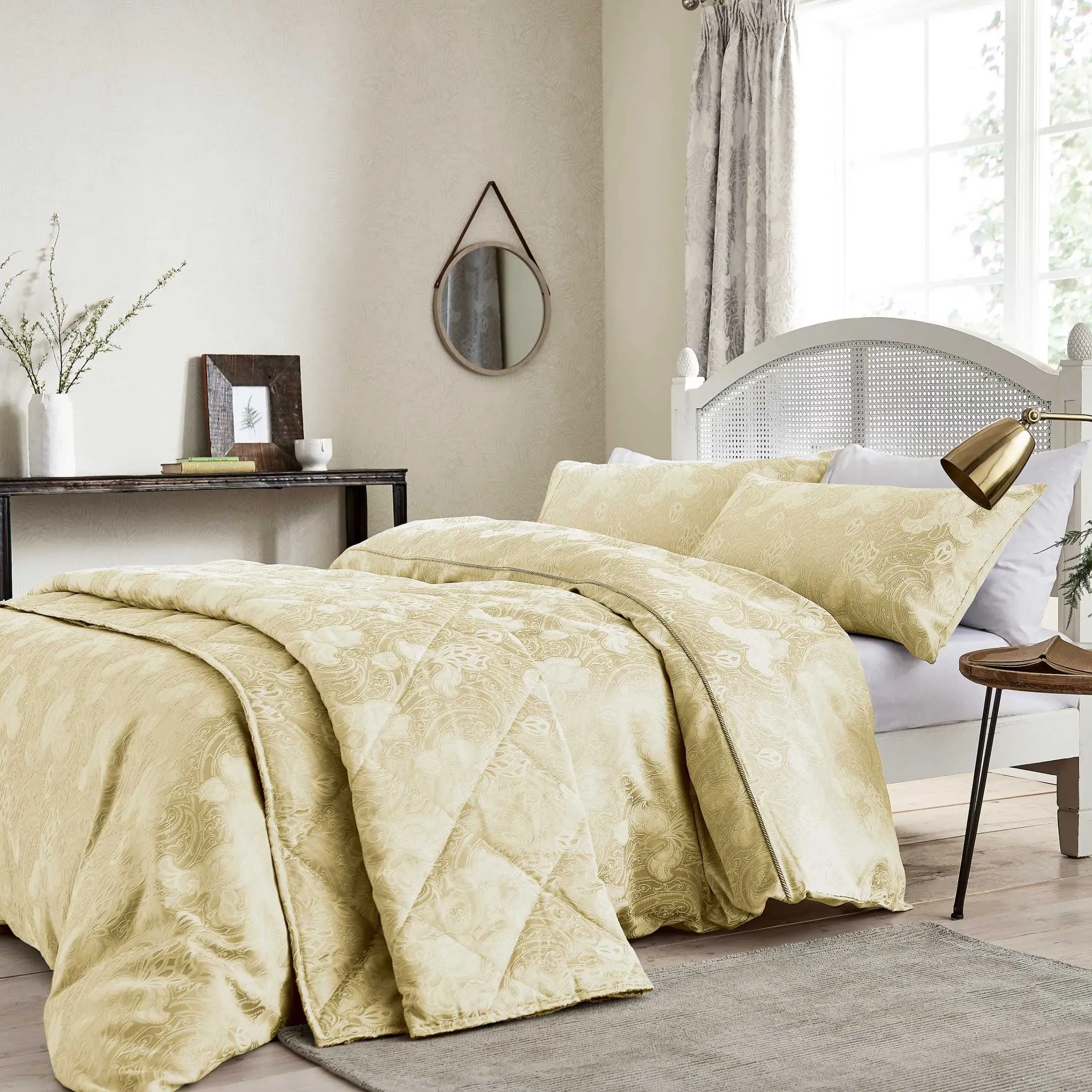 Single Duvet Cover Set with Pillowcase - Gold