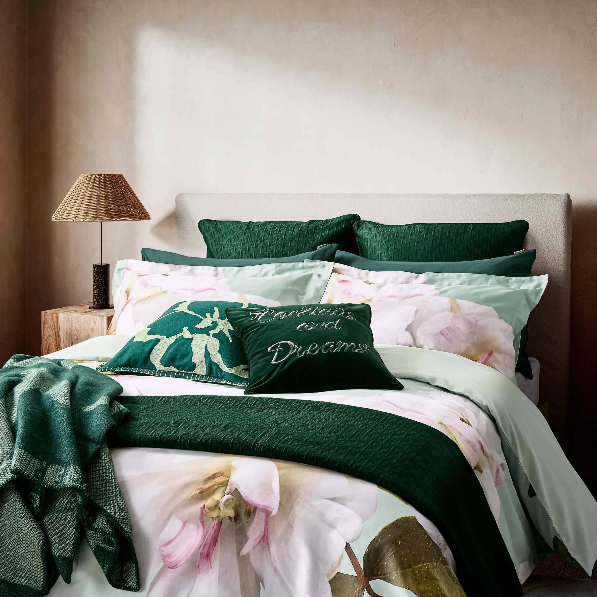 Gardenia Floral King Size Duvet Cover Set - Mint product