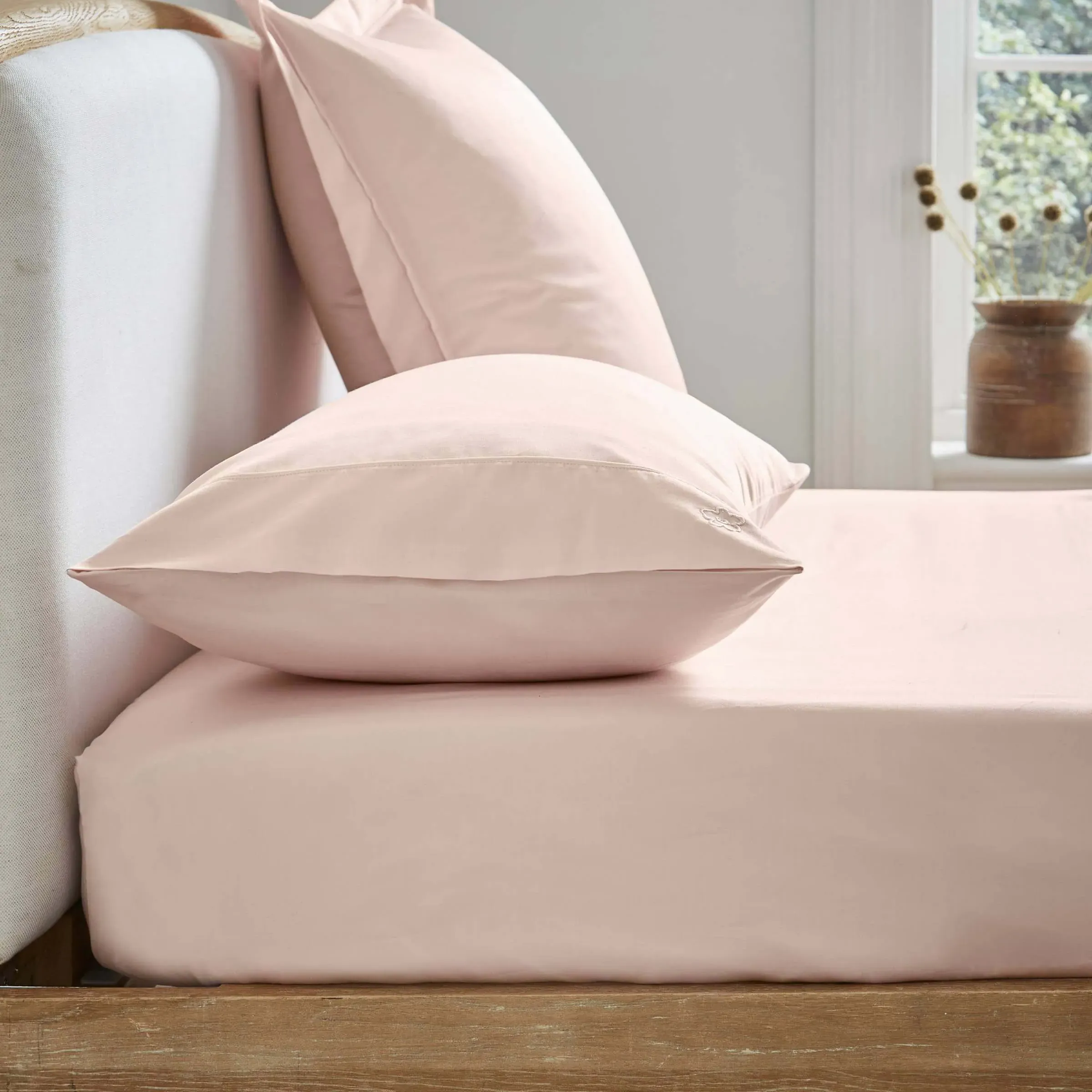Single Fitted Sheet 250TC - Soft Pink, Cotton