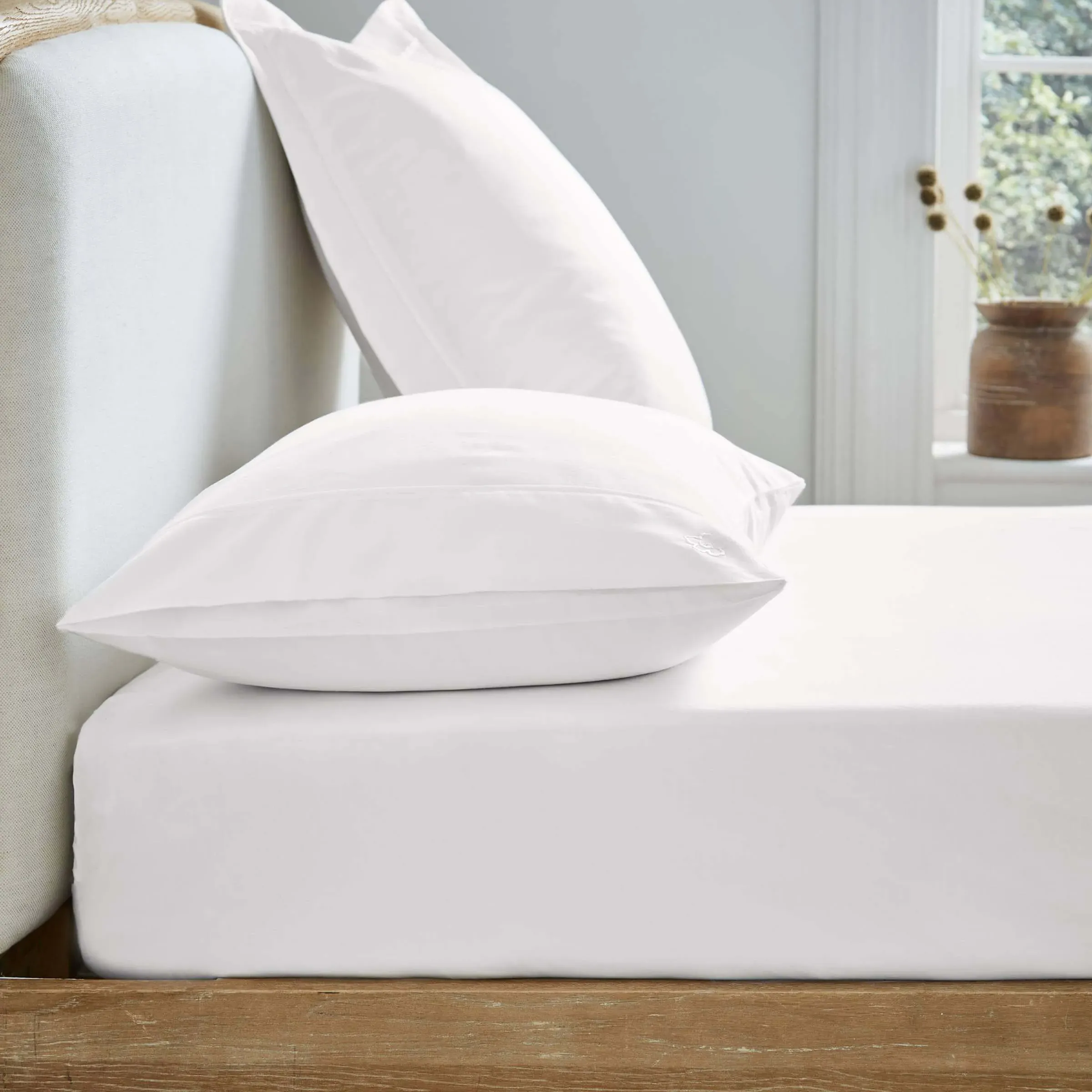 Super King Fitted Sheet 250TC - White, Cotton