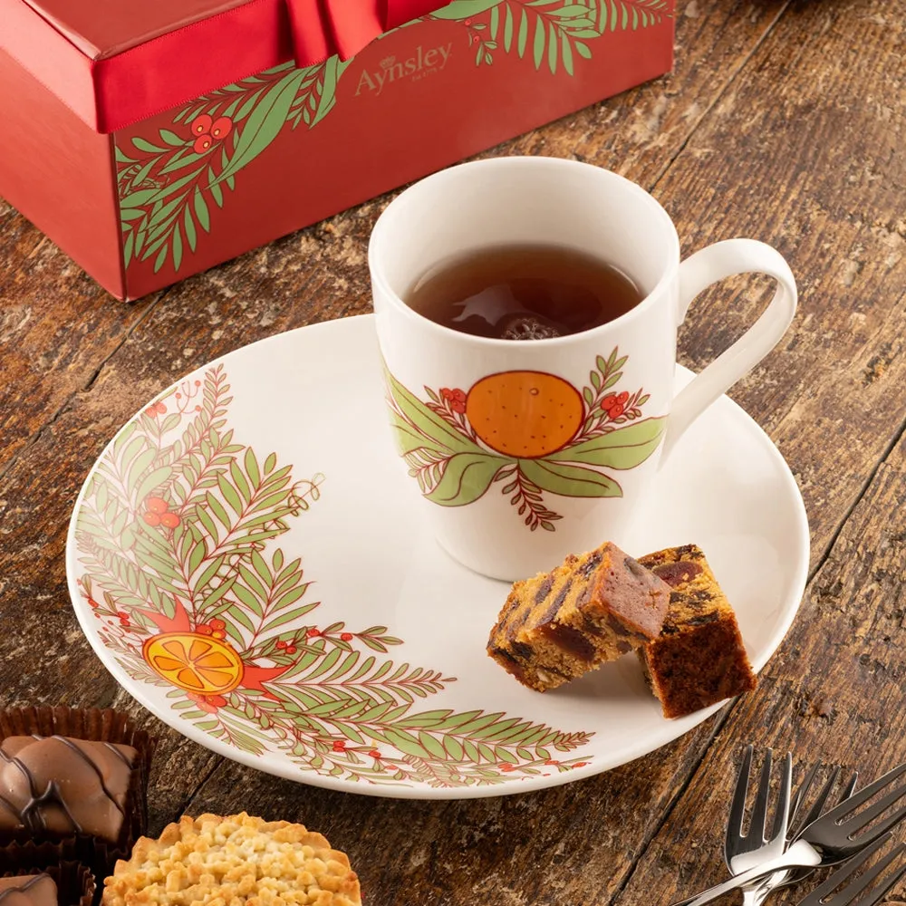 Christmas Wreath Fine China Mug and Tray Set alternate view