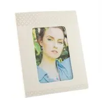 Daisy Dot 5x7 Picture Frame with Metallic Design