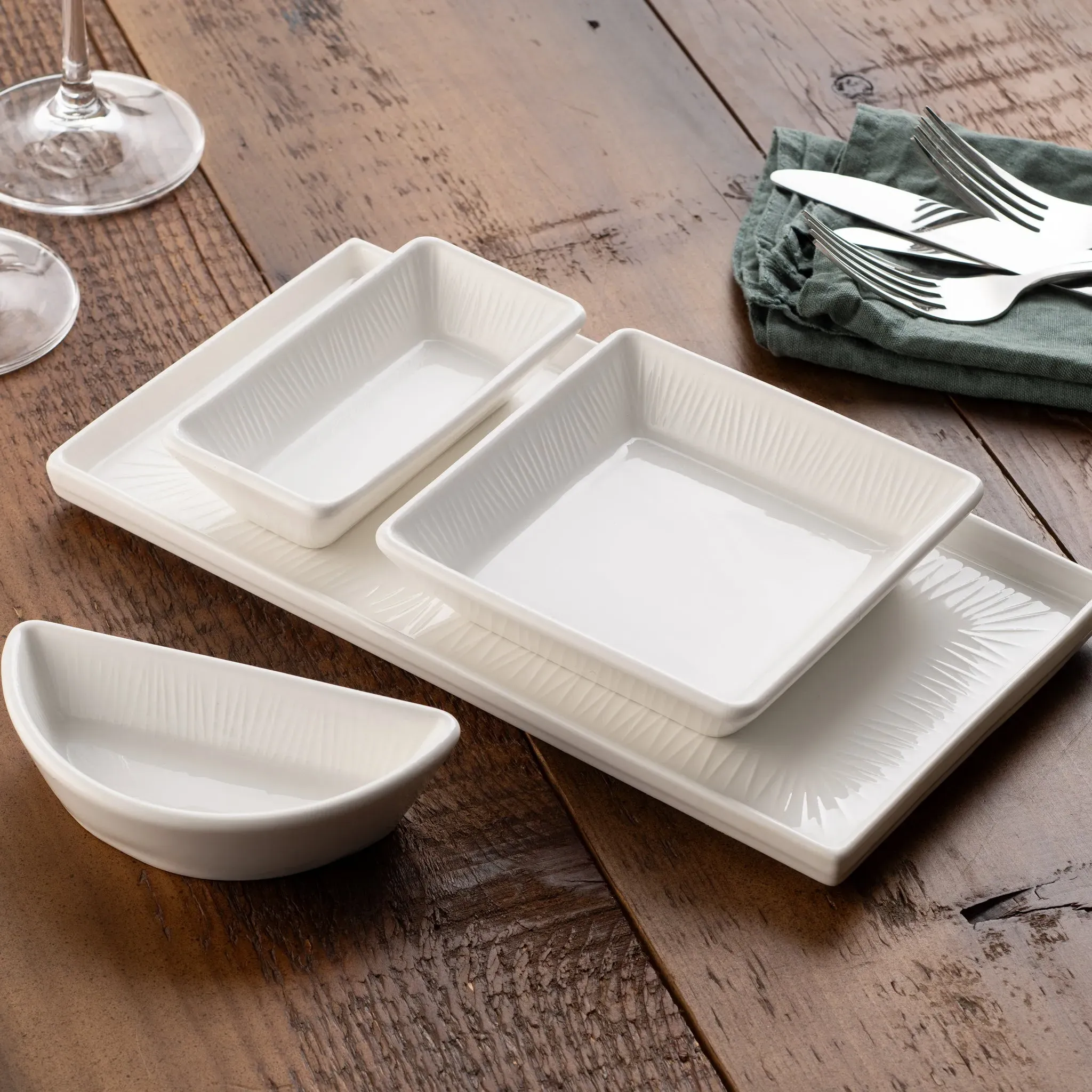 Erne Party Set - White, Porcelain