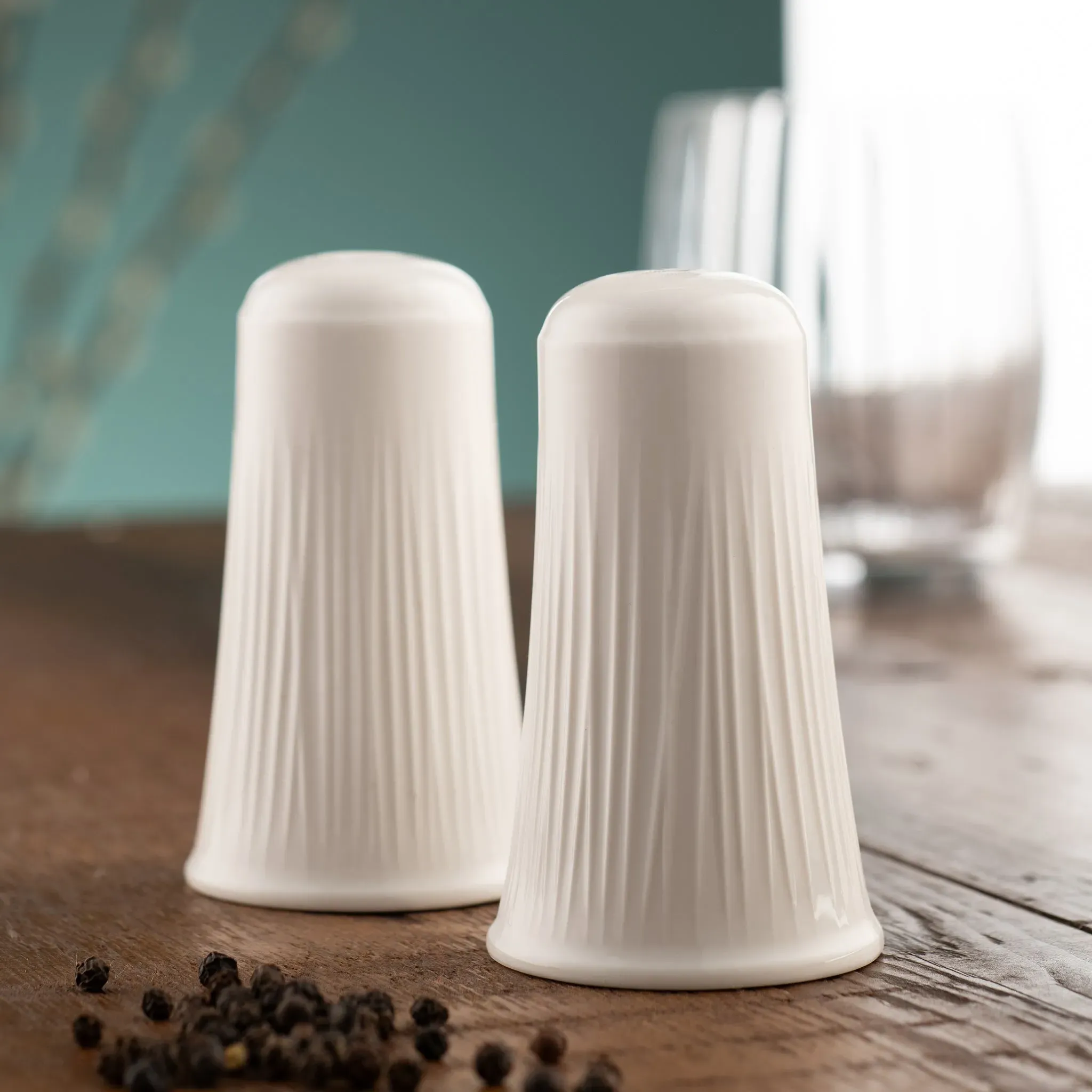 Erne Salt & Pepper Set - White, Porcelain