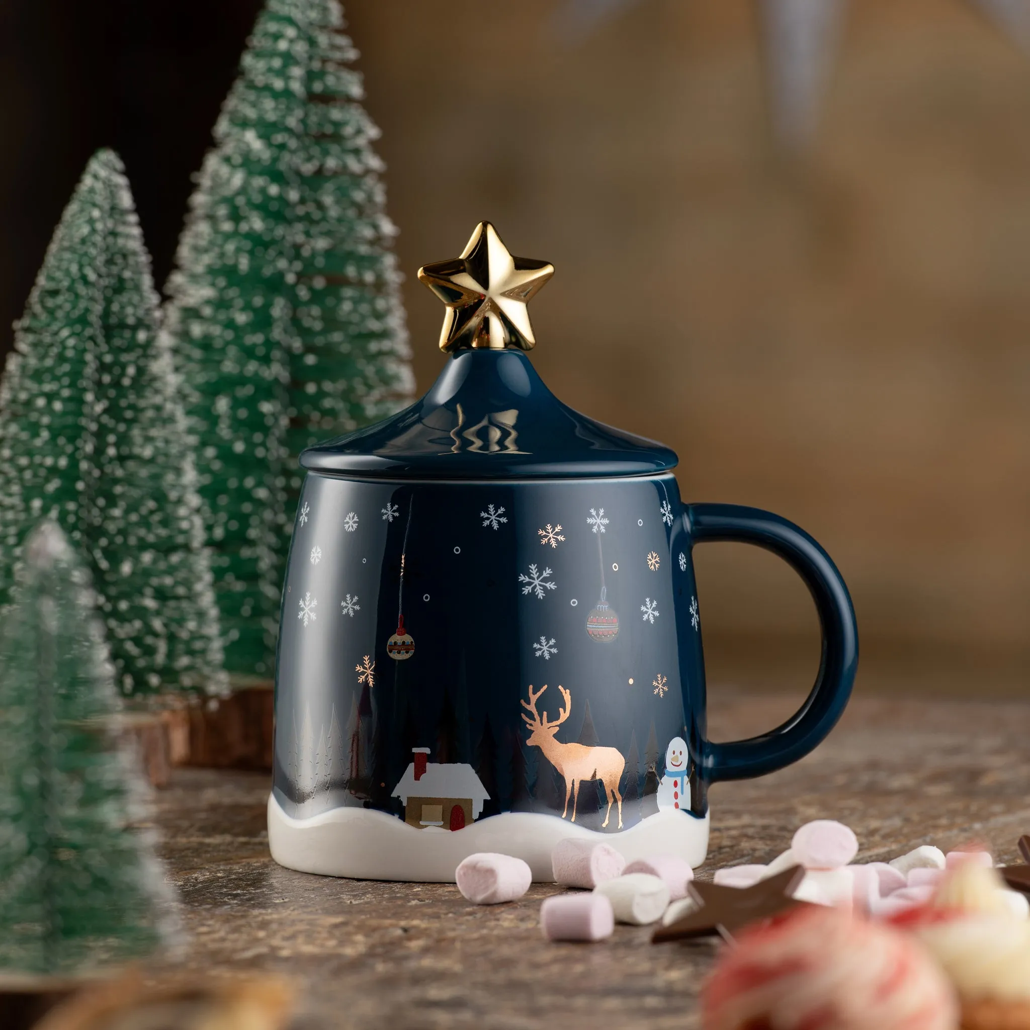 Winter Scene Lidded Mug with Stirrer - Gold Accents