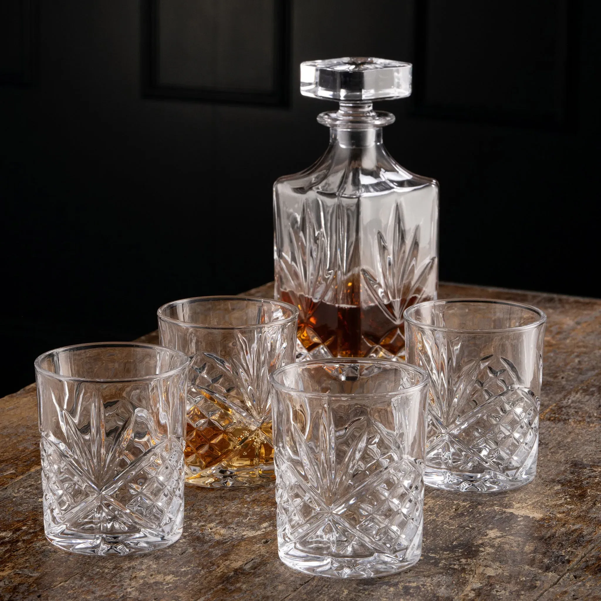 Inisheer Decanter Set with 4 Glasses - Crystal