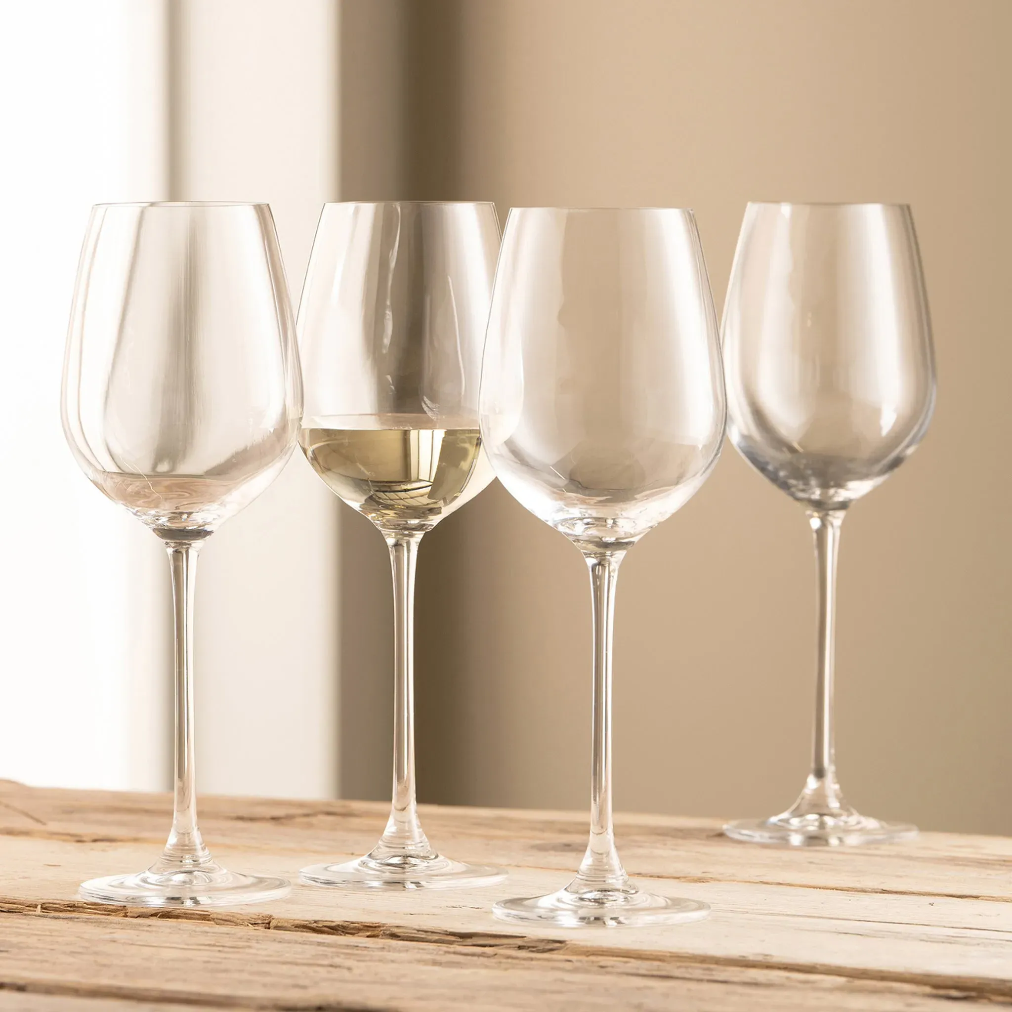 Solus White Wine Glass Set of 4 - Crystal