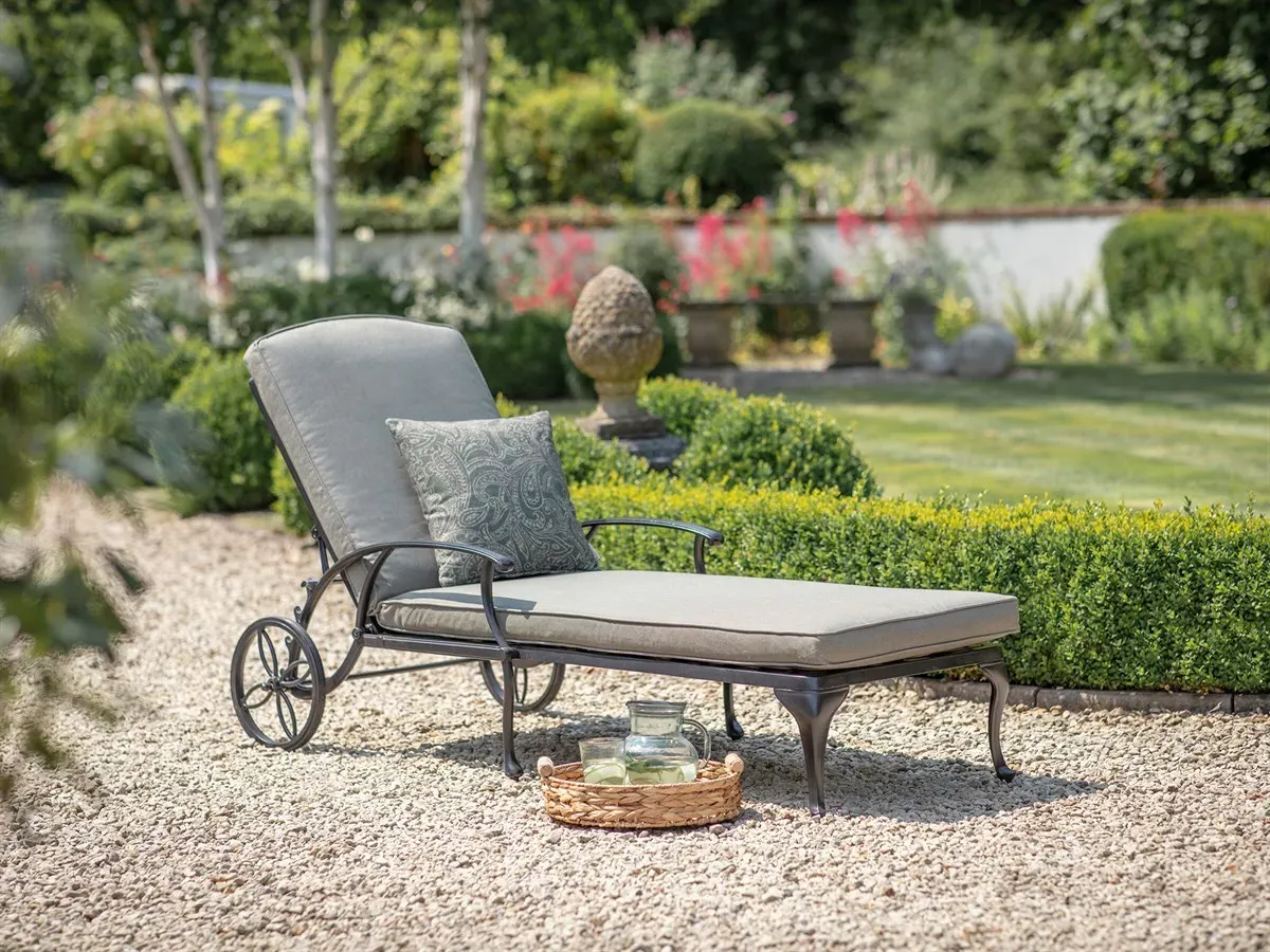 Rome Lounger with Wheels - Black, Cast Aluminium product