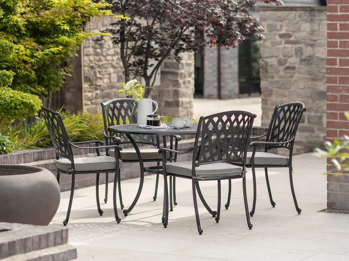 Rome Round 4-Seat Outdoor Dining Set - Black, Cast Aluminium product