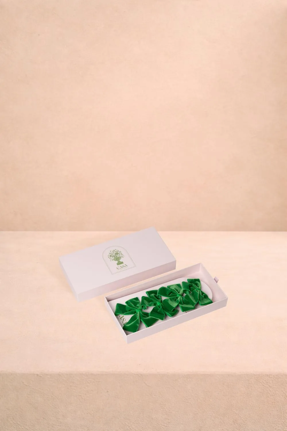 Velvet Bow Table Decorations Set of 4 - Green product