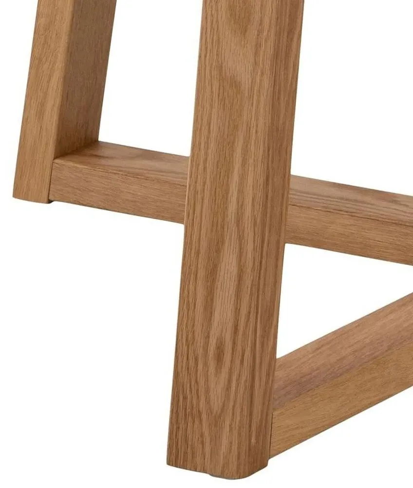 Malika 4-Seater Round Dining Table - Oak