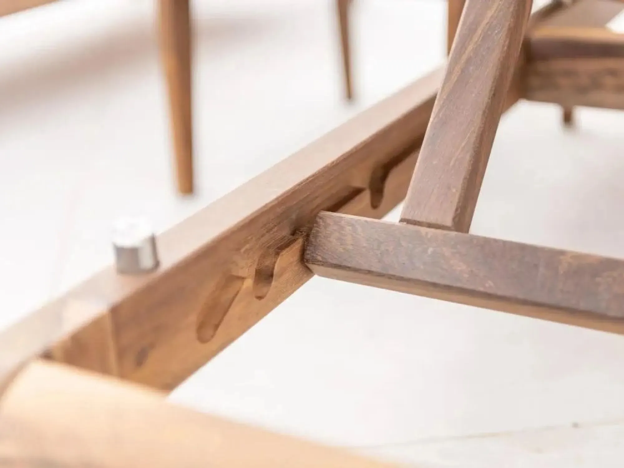 Bolney Adjustable Garden Sling Sunbed - Brown, Acacia Wood