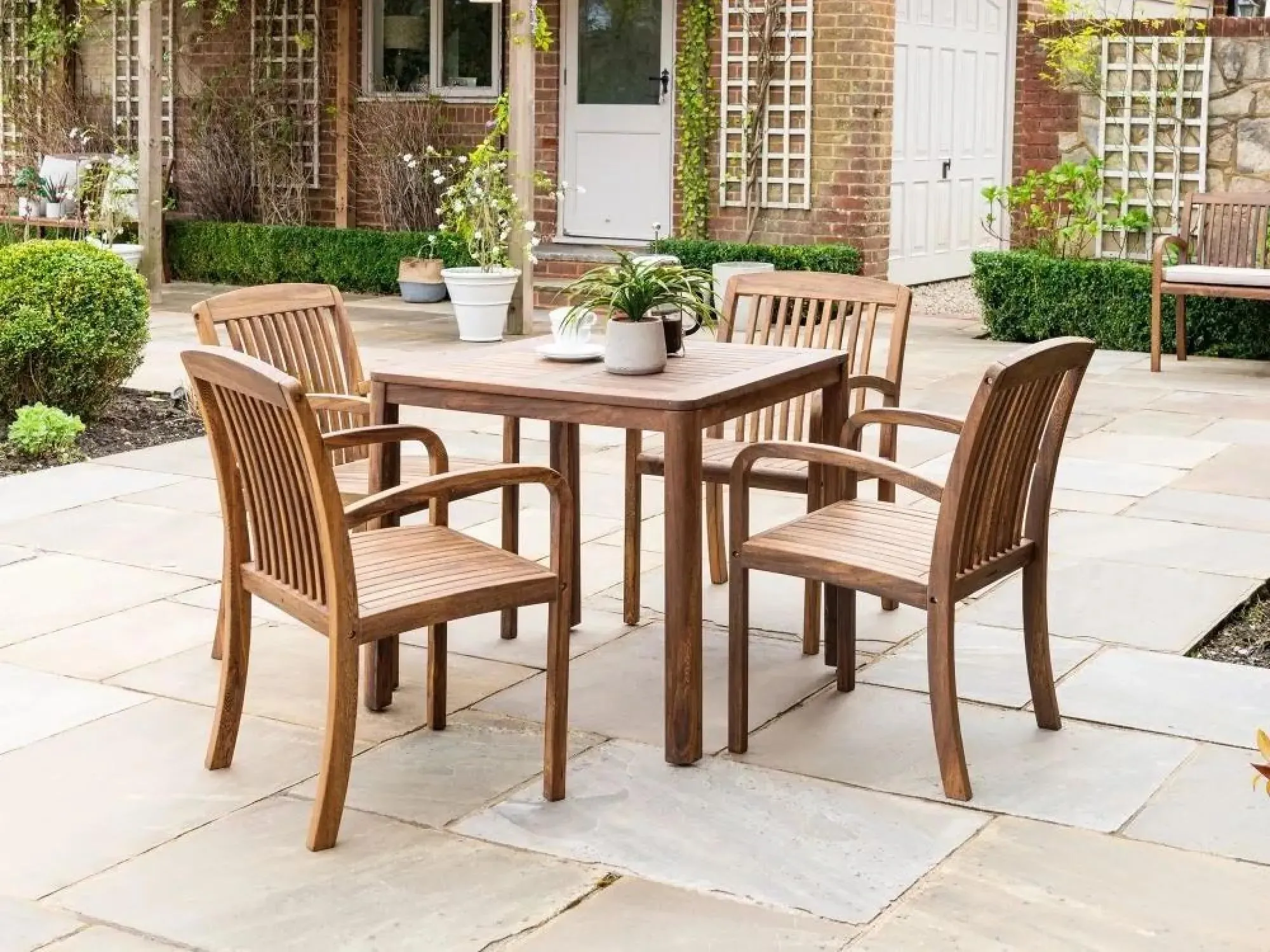 Bolney Square Garden Dining Table - Brown, Acacia Wood