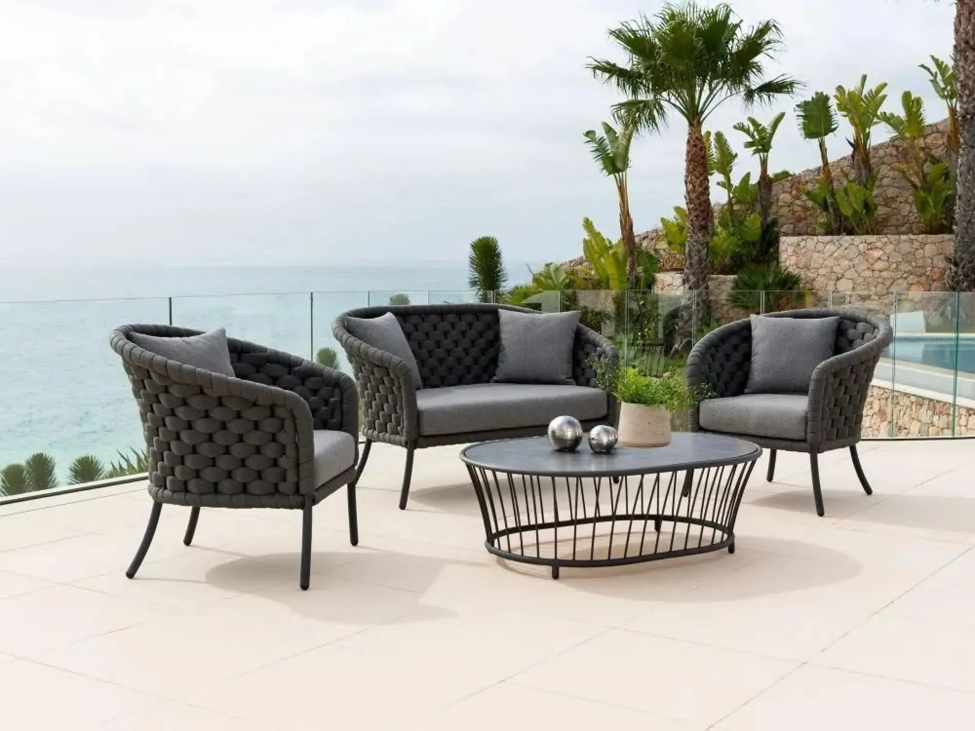 Cordial Luxe 2-Seater Garden Sofa - Dark Grey