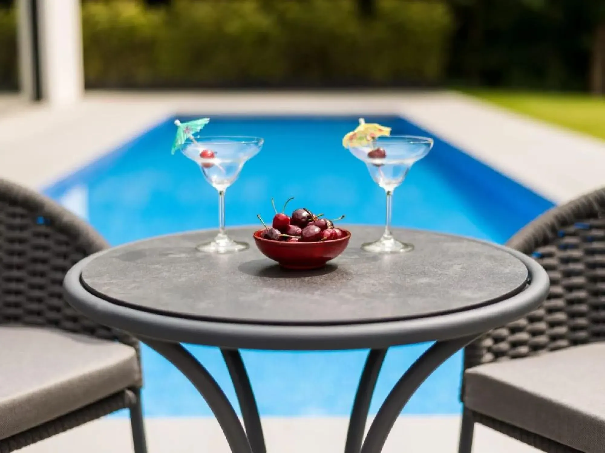 Cordial Round Garden Bistro Table - Grey, Pebble