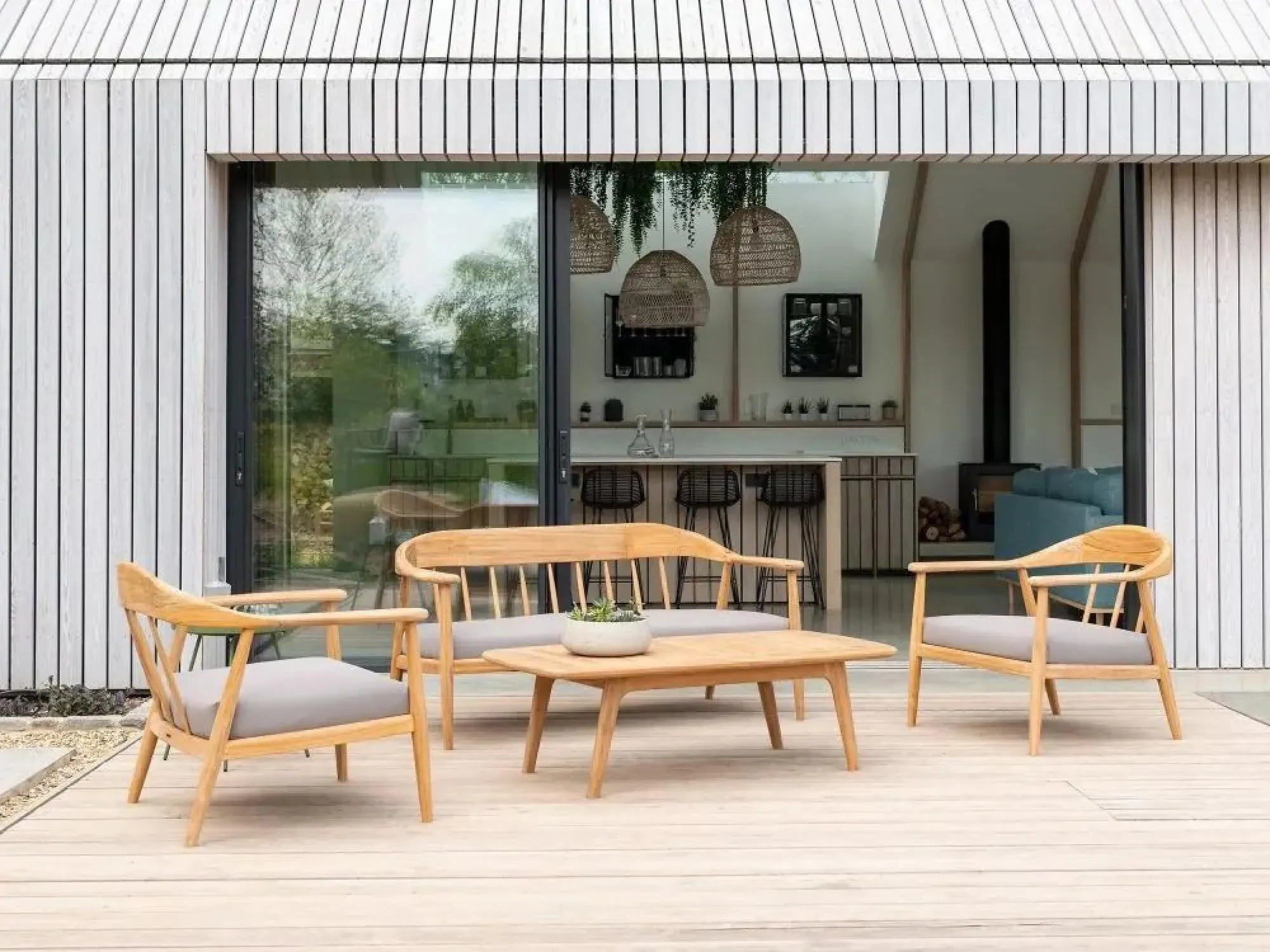 Dana Garden Lounge Chair - Teak