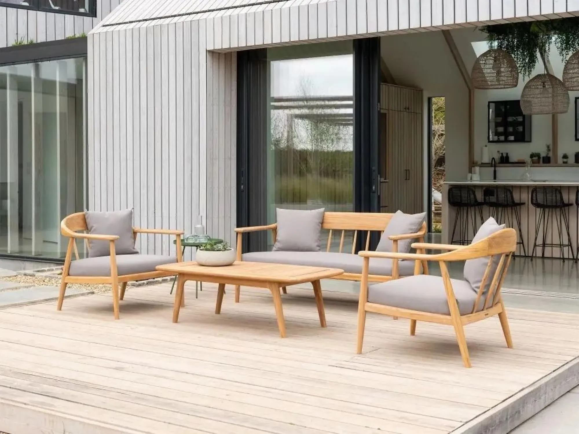 Dana Garden Lounge Chair - Teak