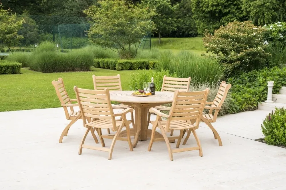 Roble Folding Garden Dining Armchair