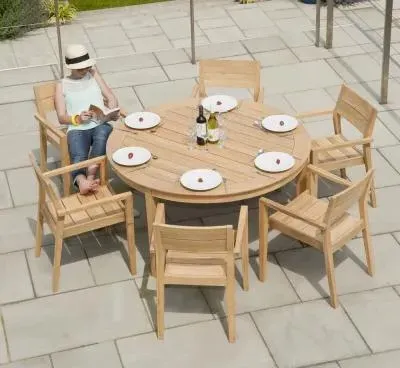 Roble Round Garden Dining Table - 160cm
