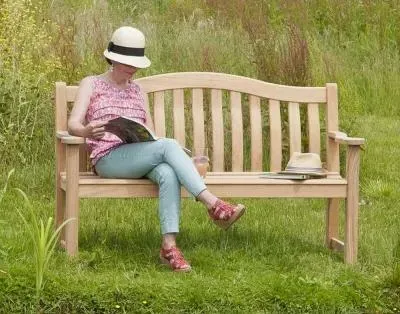 Roble Turnberry 5ft Garden Bench - Light Yellow Grain