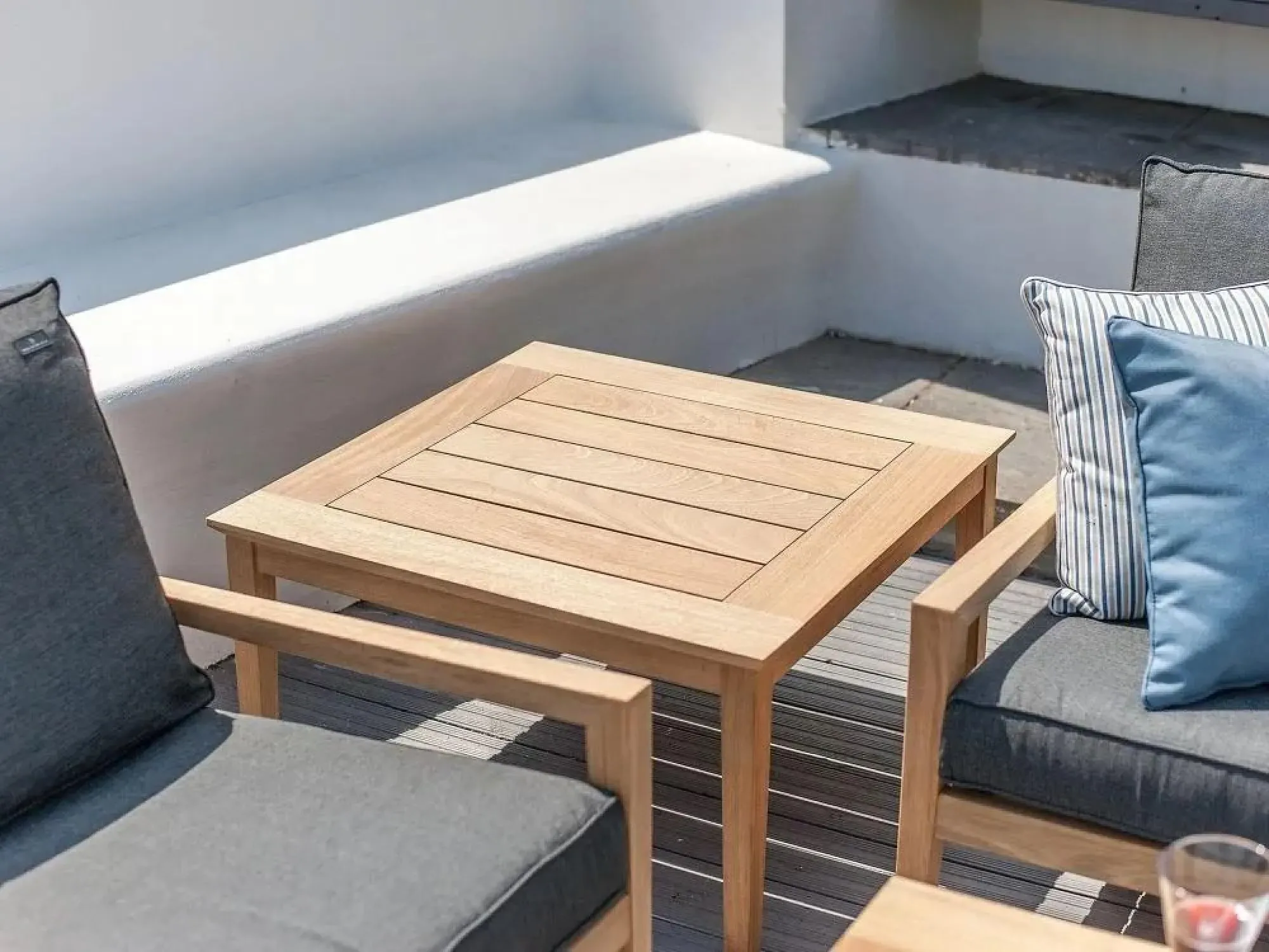 Tivoli Roble 2-Seater Garden Sofa - Charcoal