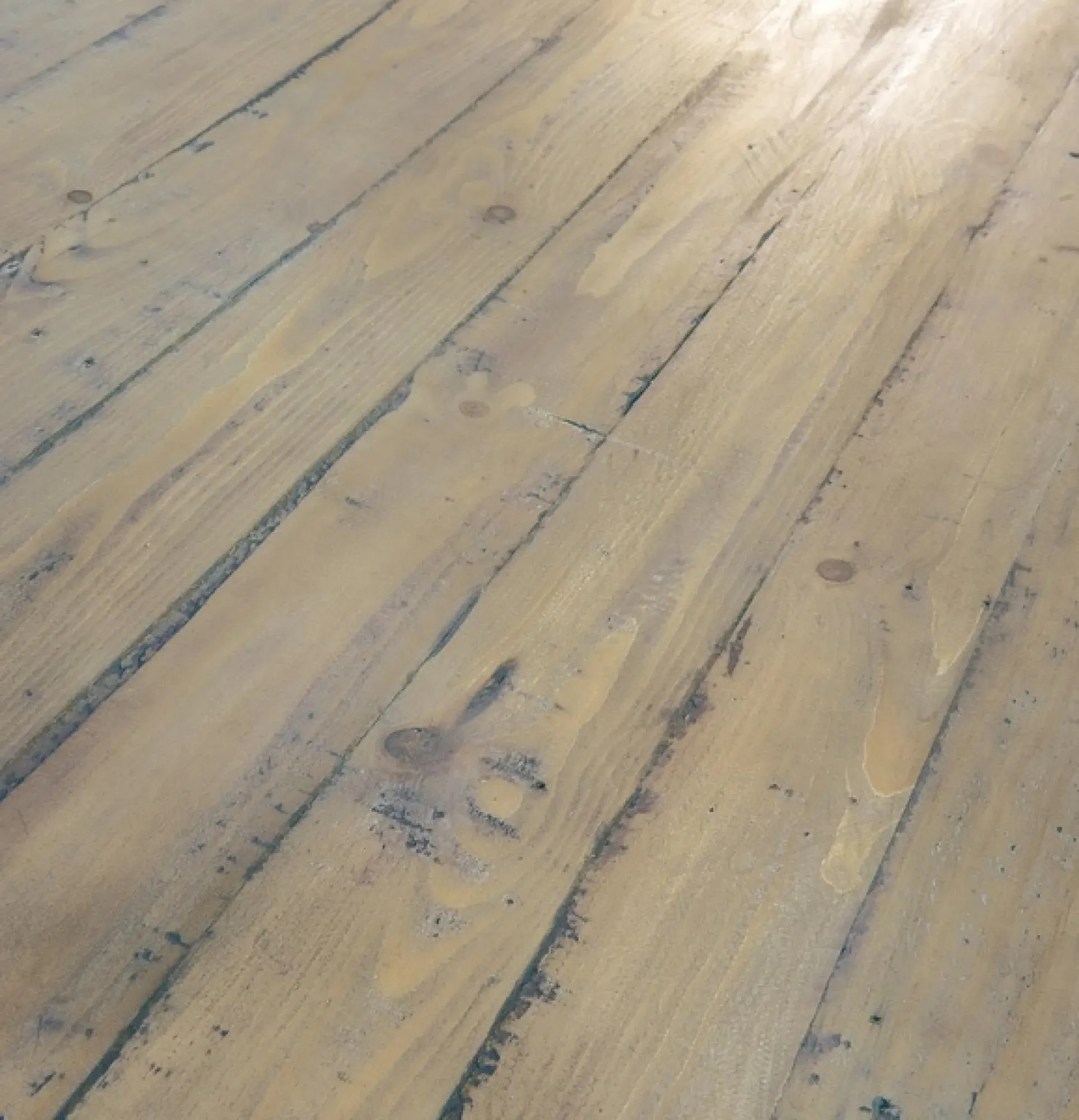 Purbeck Extendable Dining Table - Reclaimed Timber