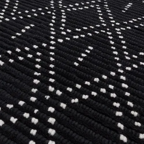 Natural Weaves Nepal Diamond Rug - Black