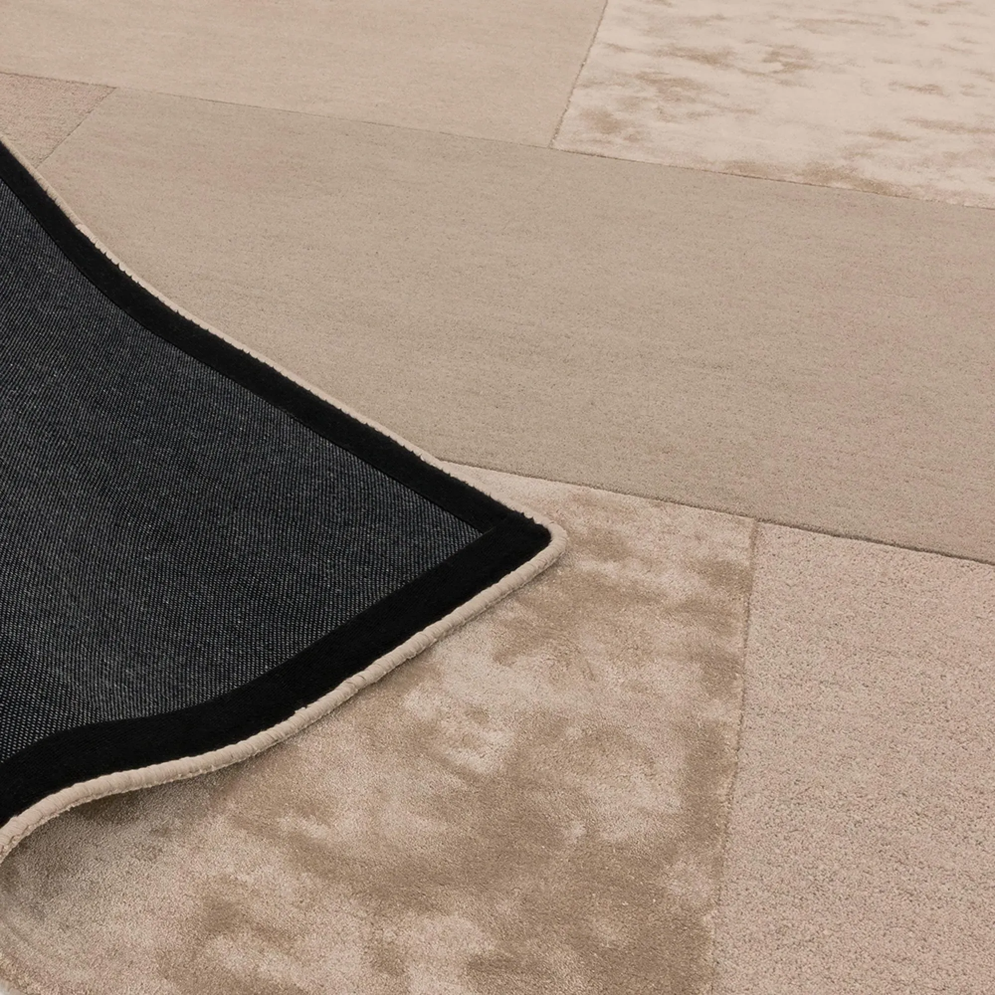 Tate Plain Rug with Tonal Textures - Sand